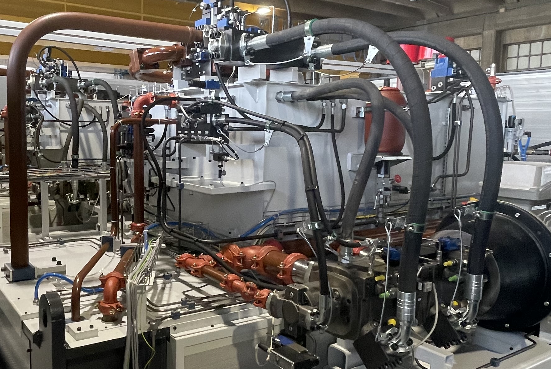 Prüfung von hydraulischer Leitungstechnik auf Basis der DGUV 113-020.