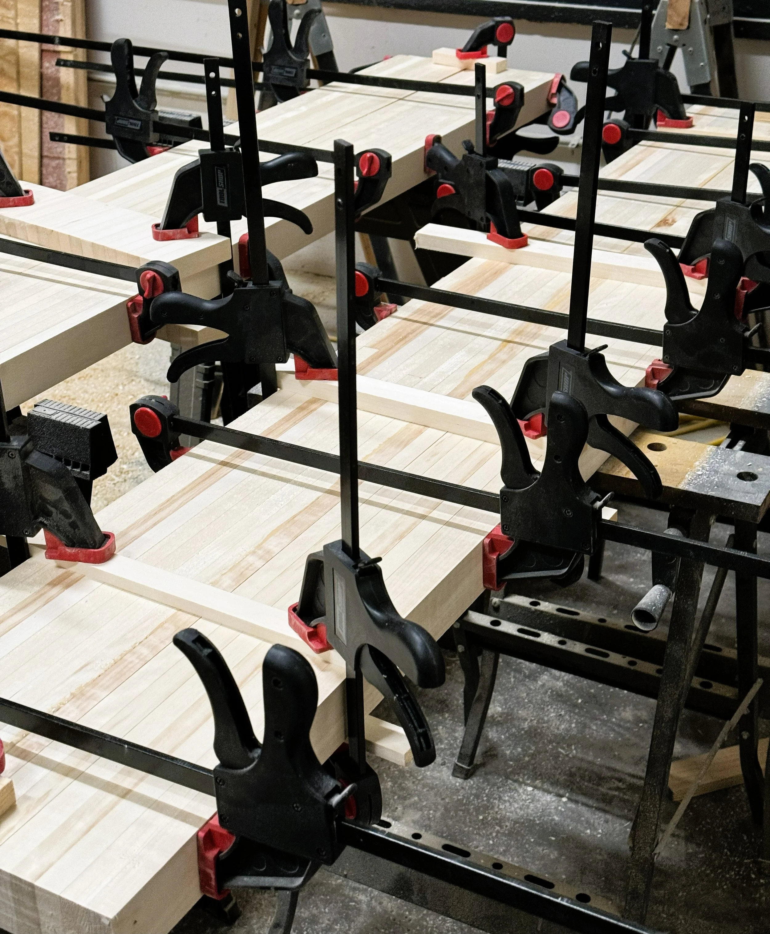 shelf ends clamps.jpeg