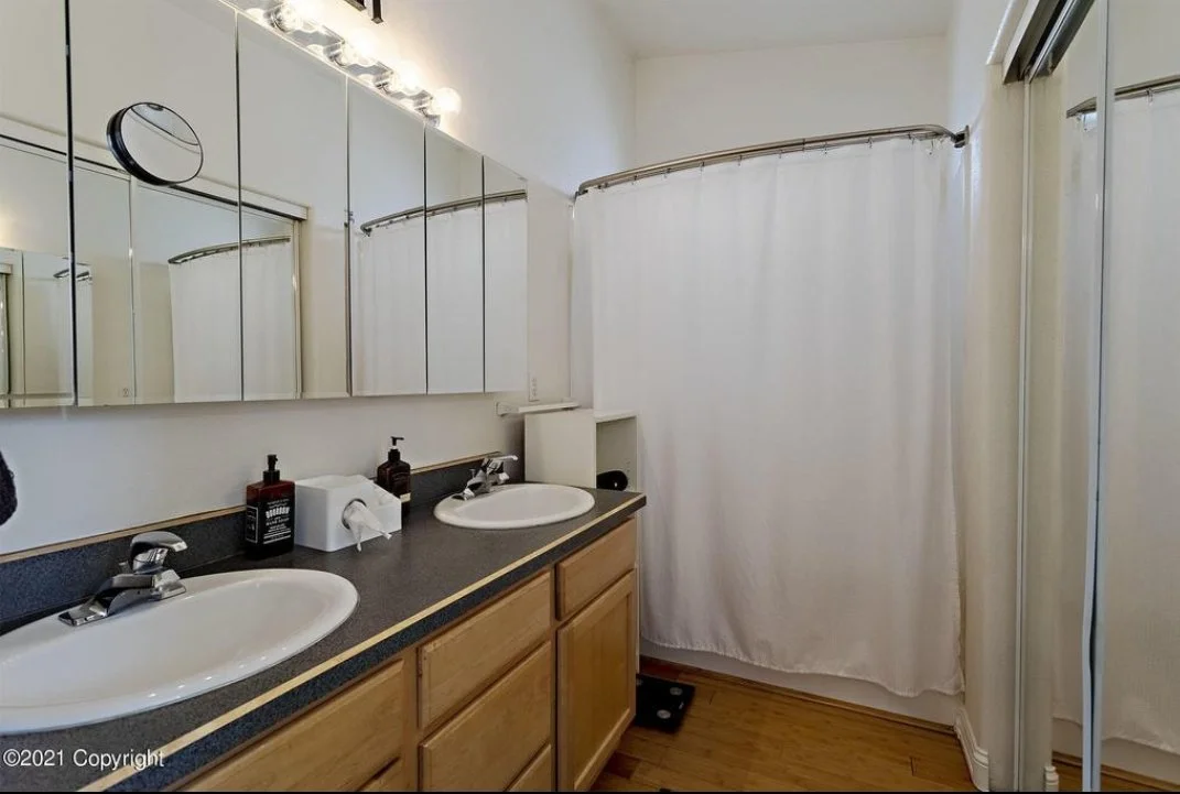 Before Bathroom 1 Flying Circle.jpg