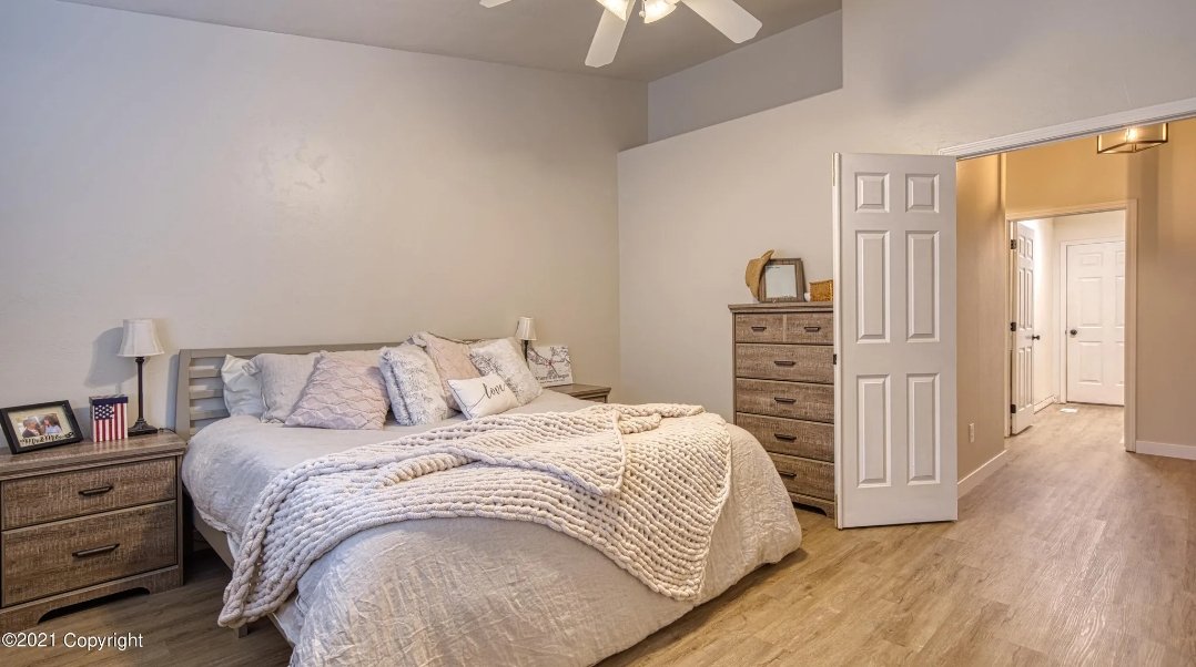 After Bedroom Flying Circle.jpg