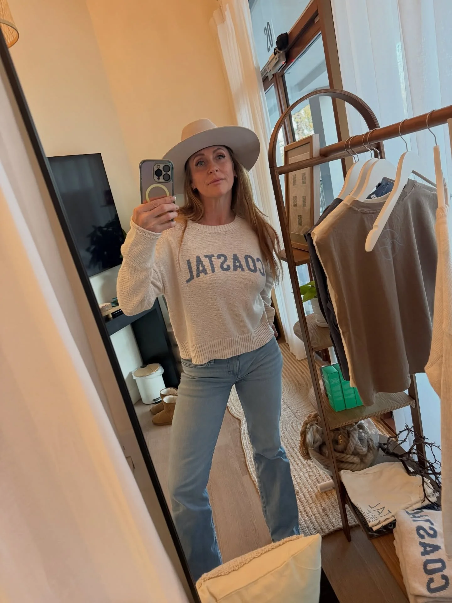 Funny thing, I walked in today after having lunch with some of my beautiful friends and the ladies doing open studio didn&rsquo;t recognize me because I had mascara and regular clothes on lol. 🤦🏼&zwj;♀️😅 but seriously. Cute new clothes in. Members