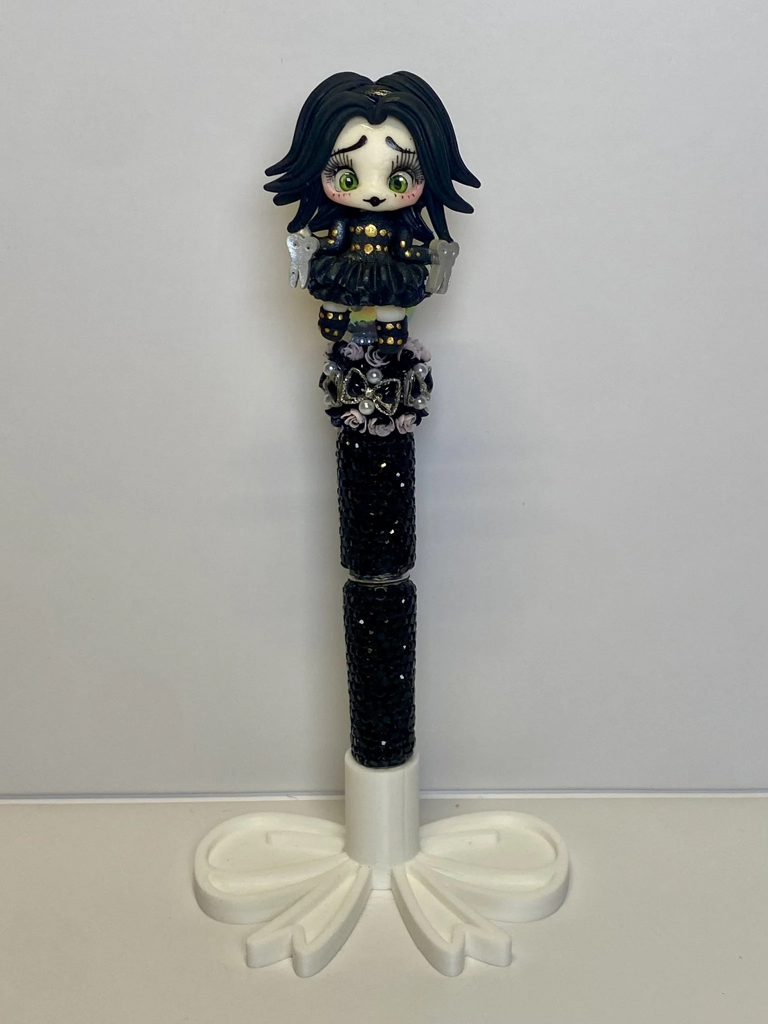 Scissor Man Clay Doll Fancy Pen