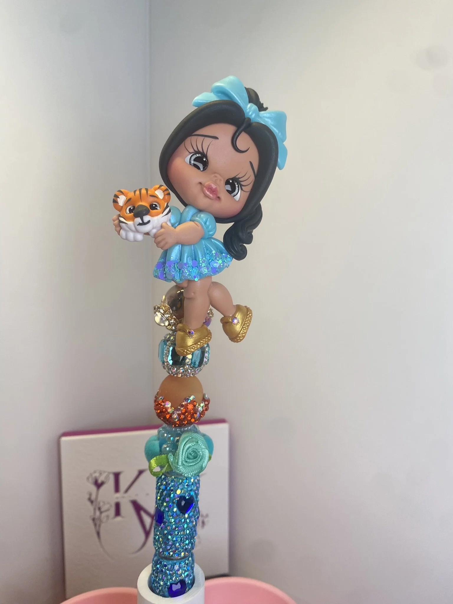 Jasmine-Inspired Clay Pen