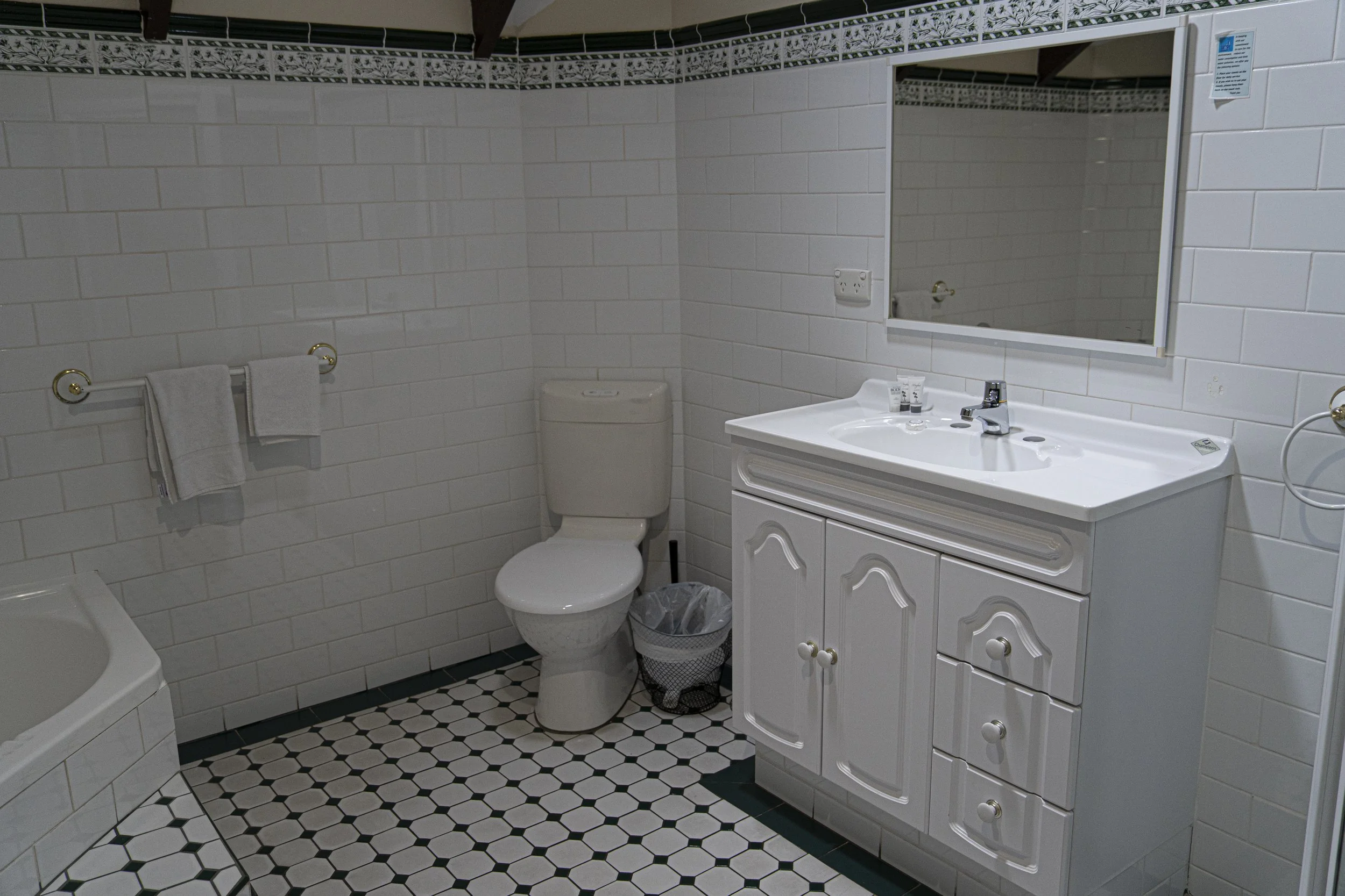 Room 95 toilet copy.jpg