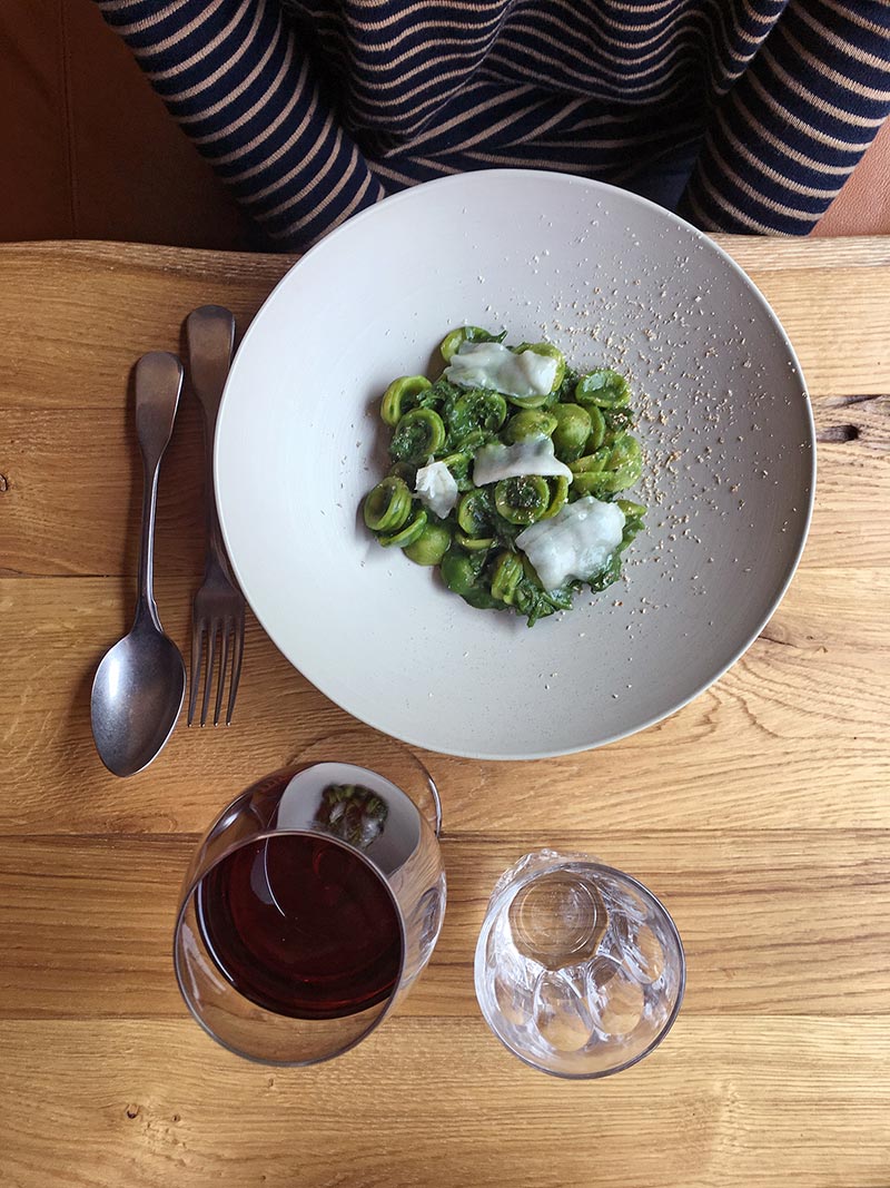 Food photography / Zanze XVI / Chef Luca Tartaglia / Orecchiette, crema di ortiche e lardo