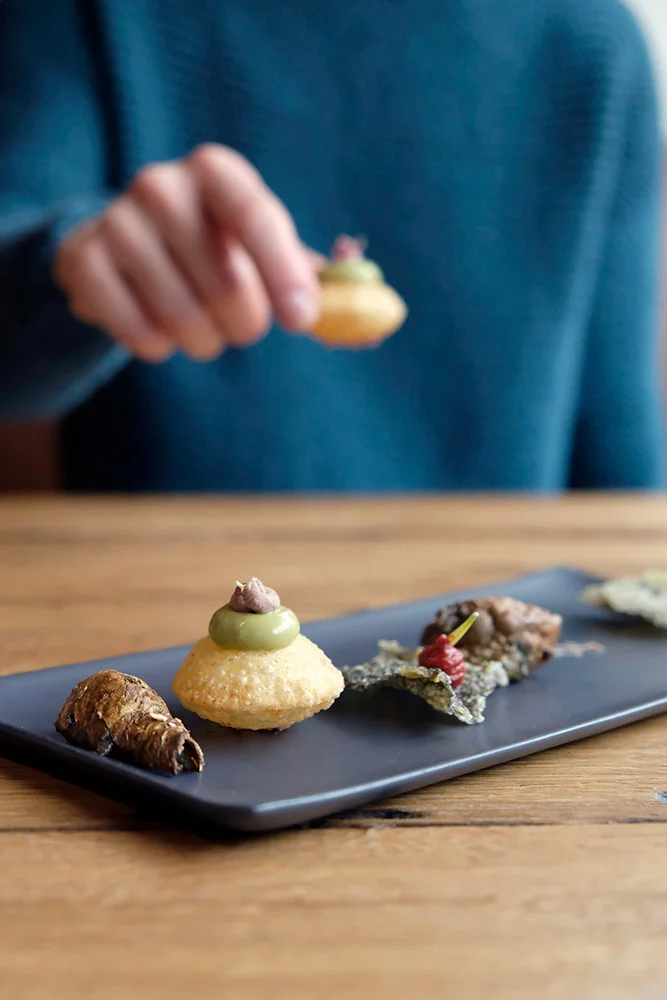 Food photography / Zanze XVI / Chef Marco Galtarossa / Crocchette di merluzzo e crema di agrumi