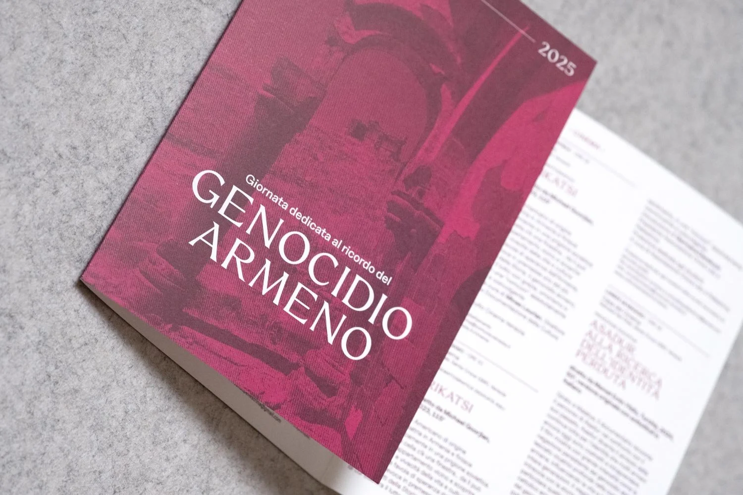  Programma pieghevole Giornata del Ricordo del Genocidio Armeno – progetto grafico 