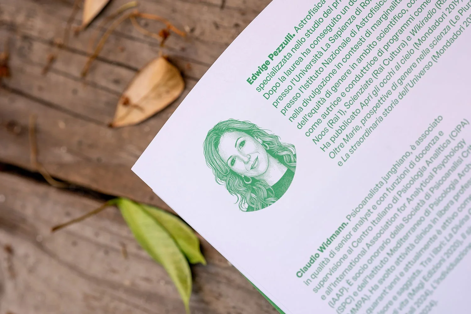 booklet-03.jpg