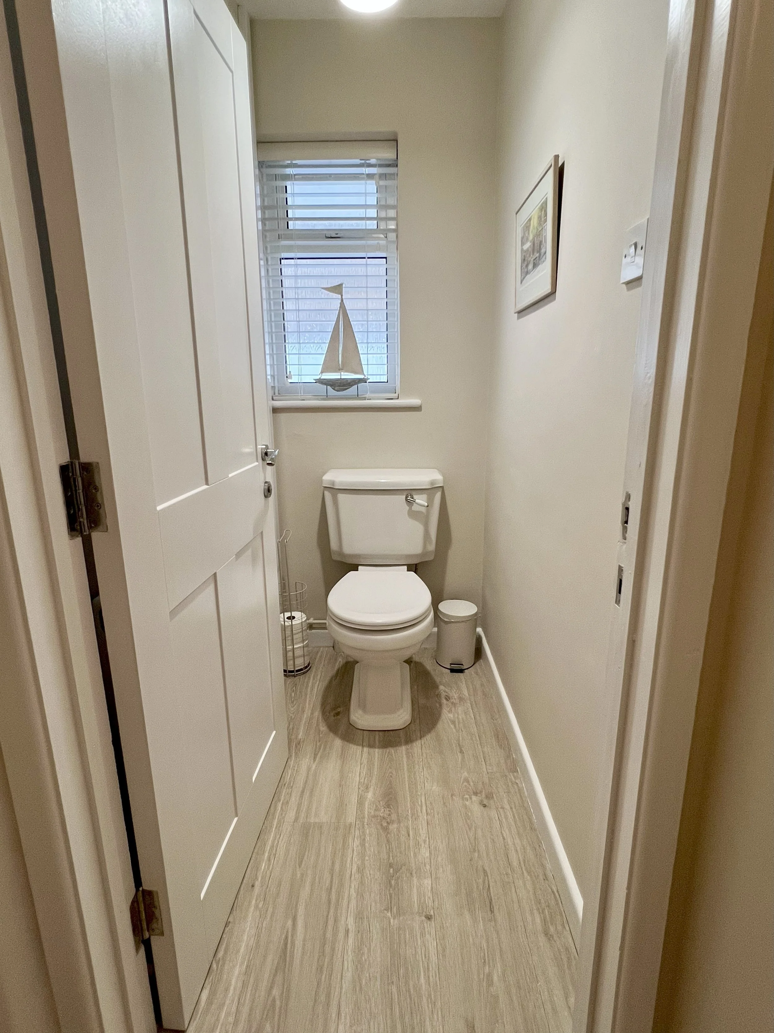 toilet.jpg