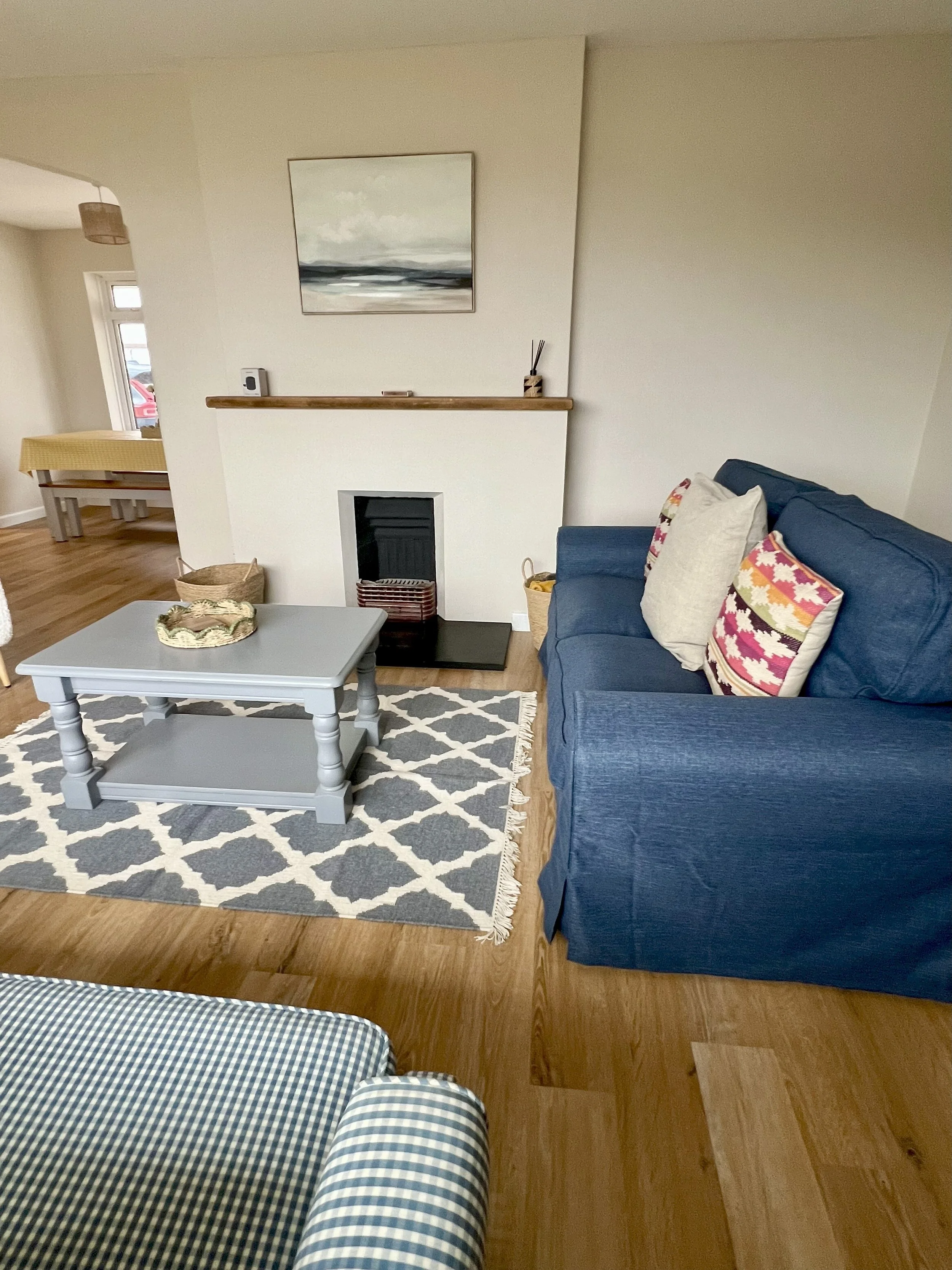 lounge-fireplace2.jpg