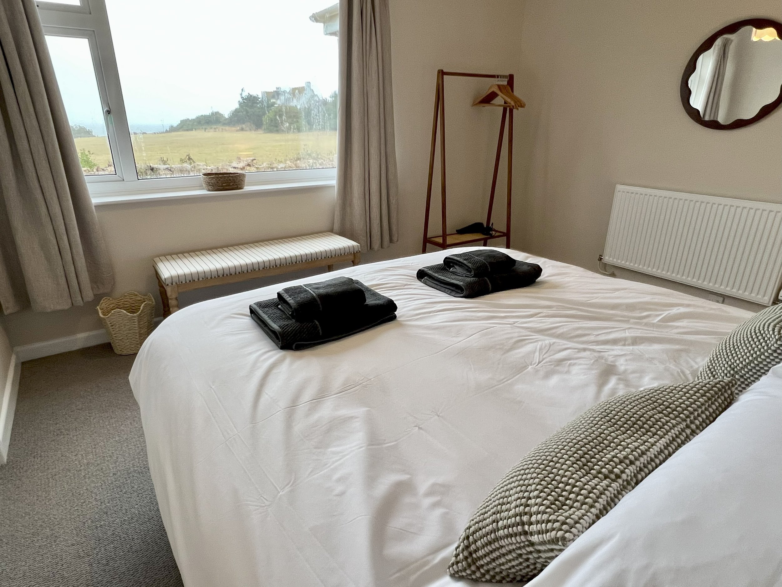 bedroom-master-view.jpg