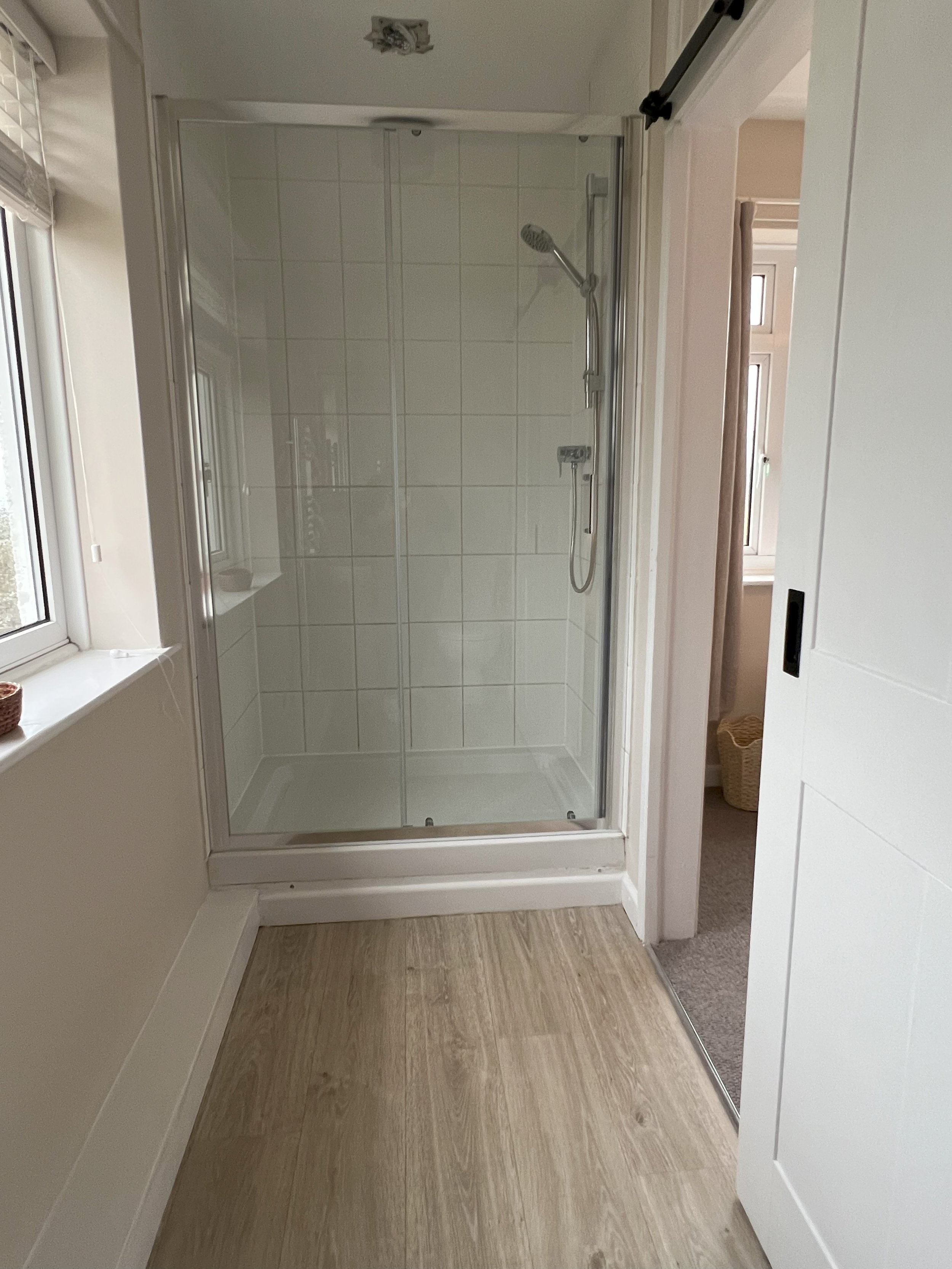 ensuite-shower.jpg