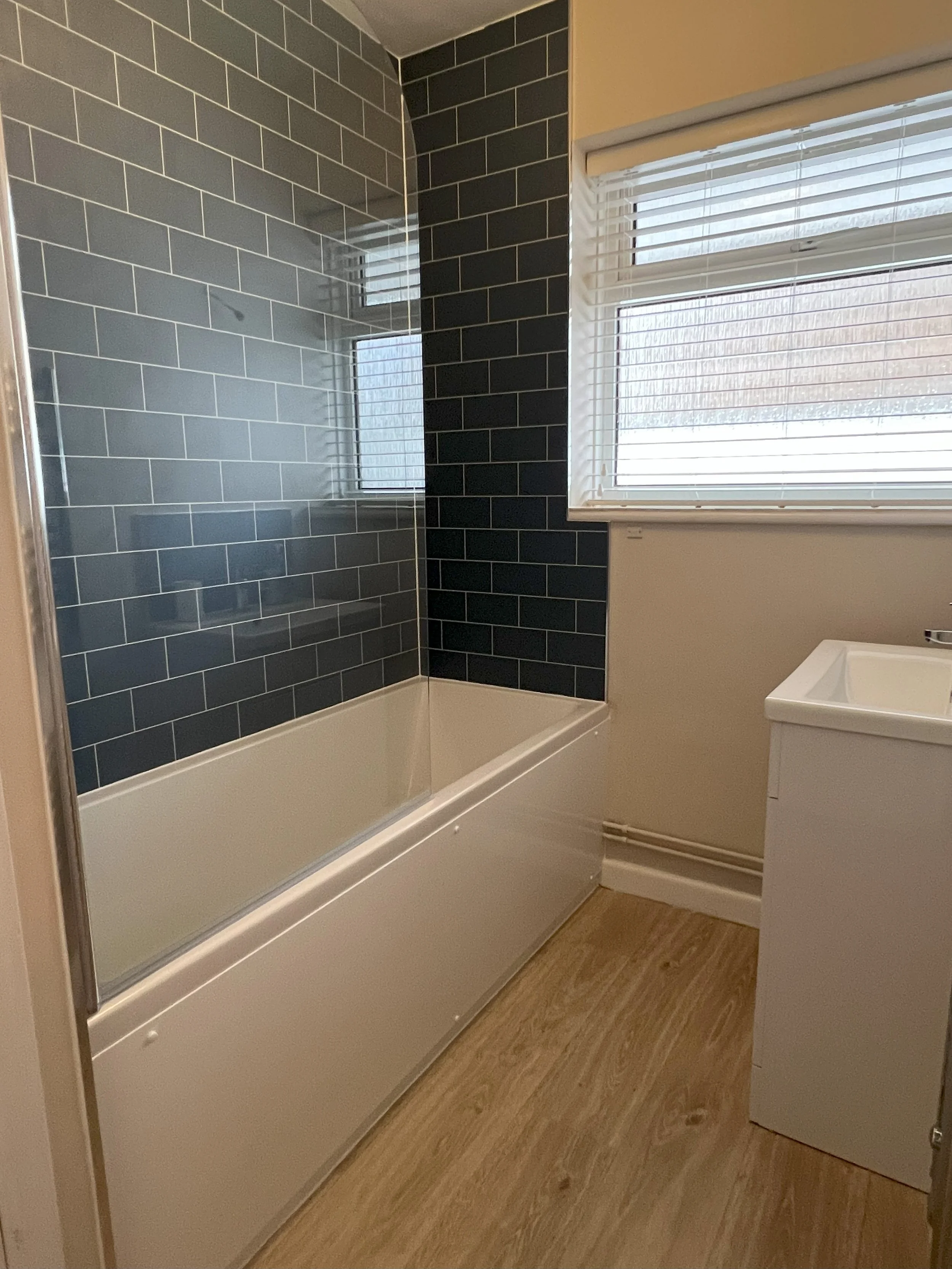 bathroom1.jpg