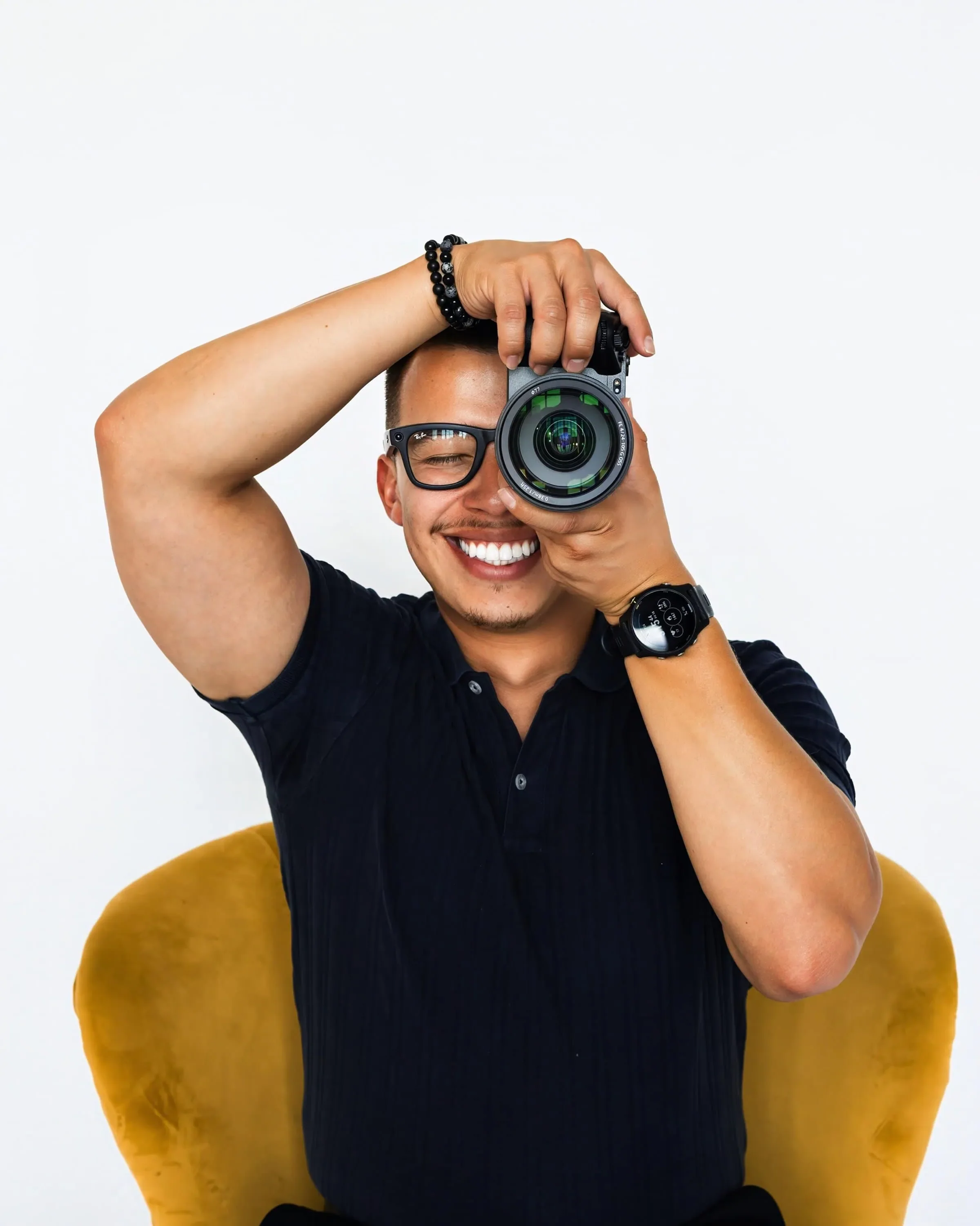Noe, a Houston Photographer & the person behind FOTOS By NOE