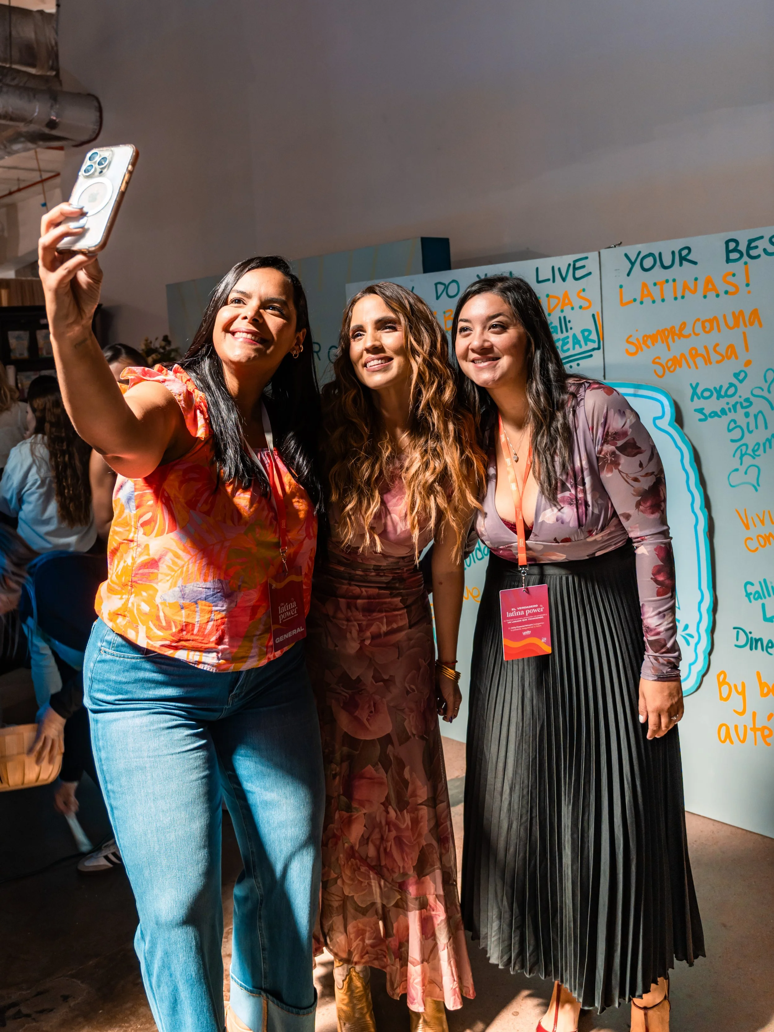 Houston Photographer that shot a group of girls taking a selfie