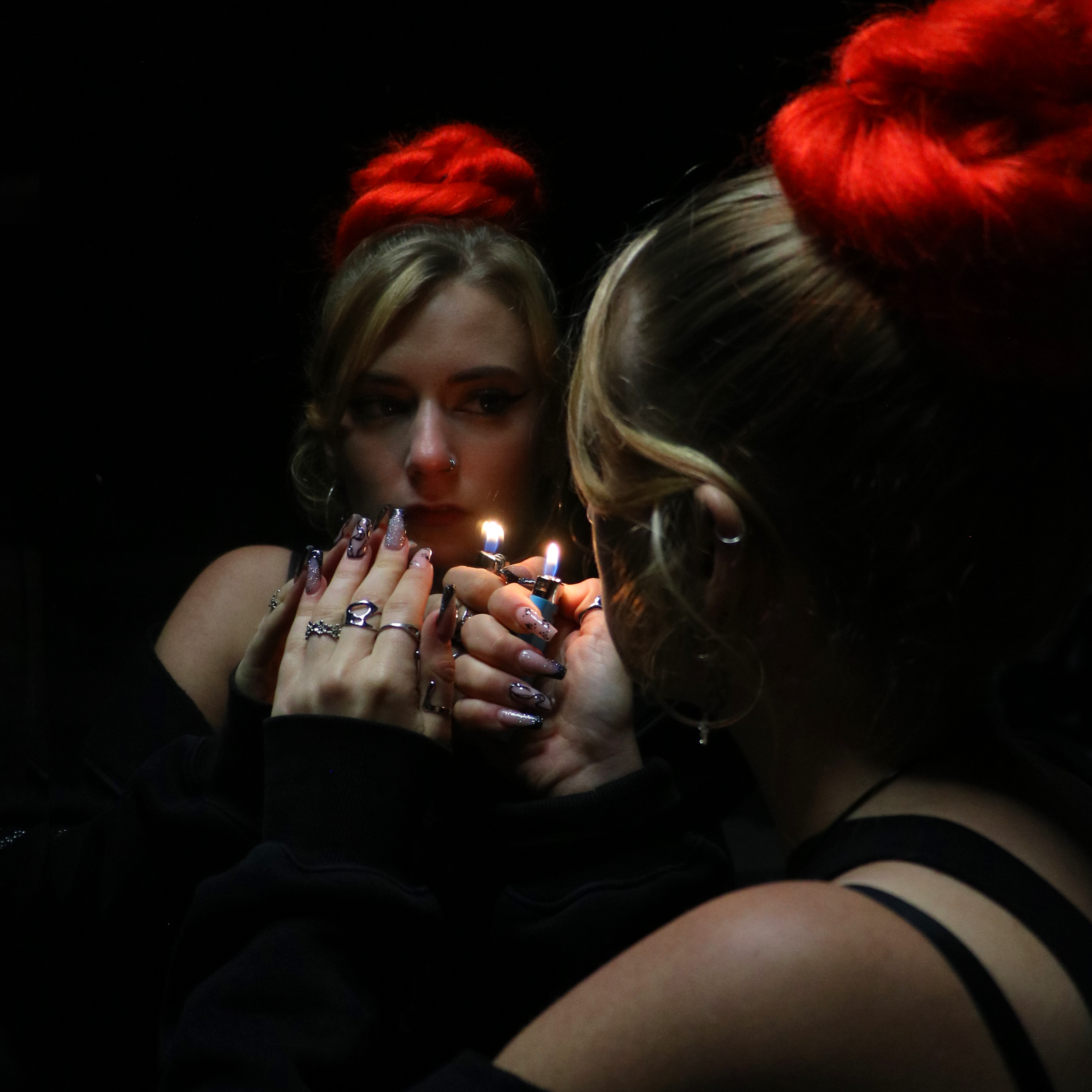 Artist Re:Bella, an early Variant of her Cover-art for Sillhouetten, Photographed by AndersagRecords.
