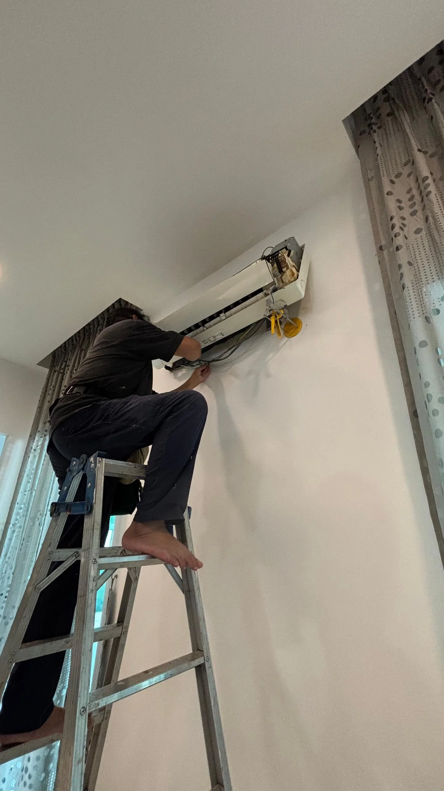 WhatsApp Image 2025-10-26 at 22.53.35_582739ea.jpg