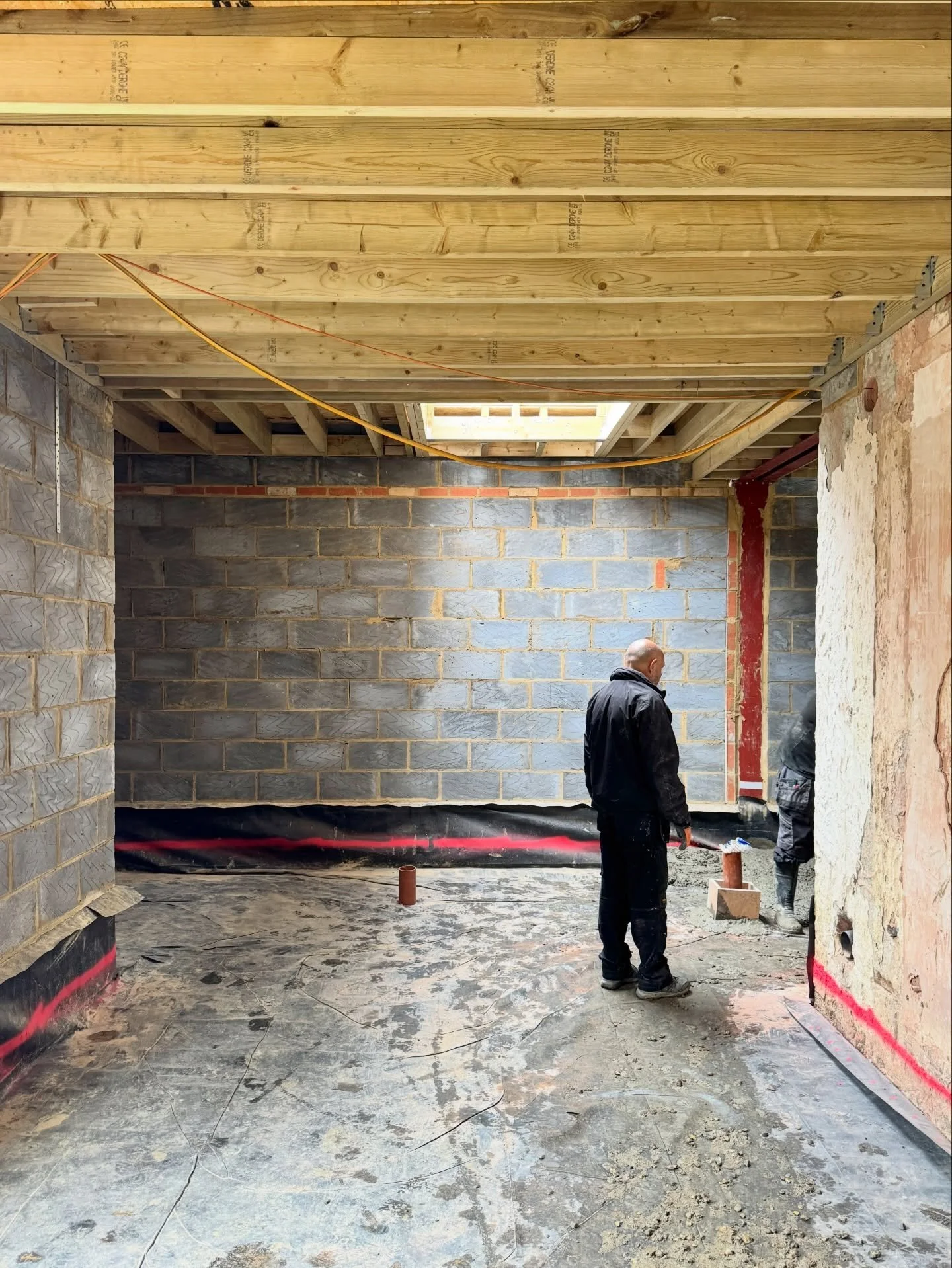 Staveley Gardens, Chiswick, London.
Full renovation and extension of a two storey house currently on site.

With foundations complete, the new form of the house is now being defined. Ground floor slab in progress, drainage installed, and structural e