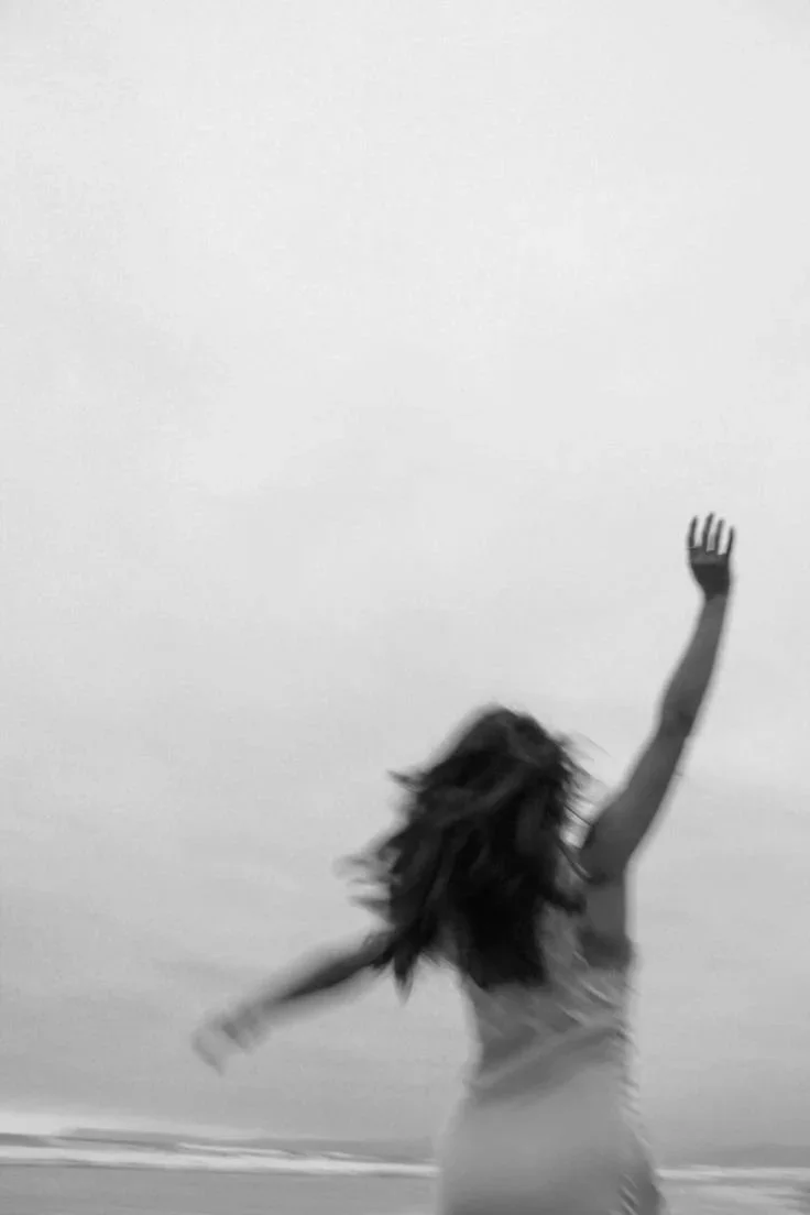 blurred graphic of a women dancing