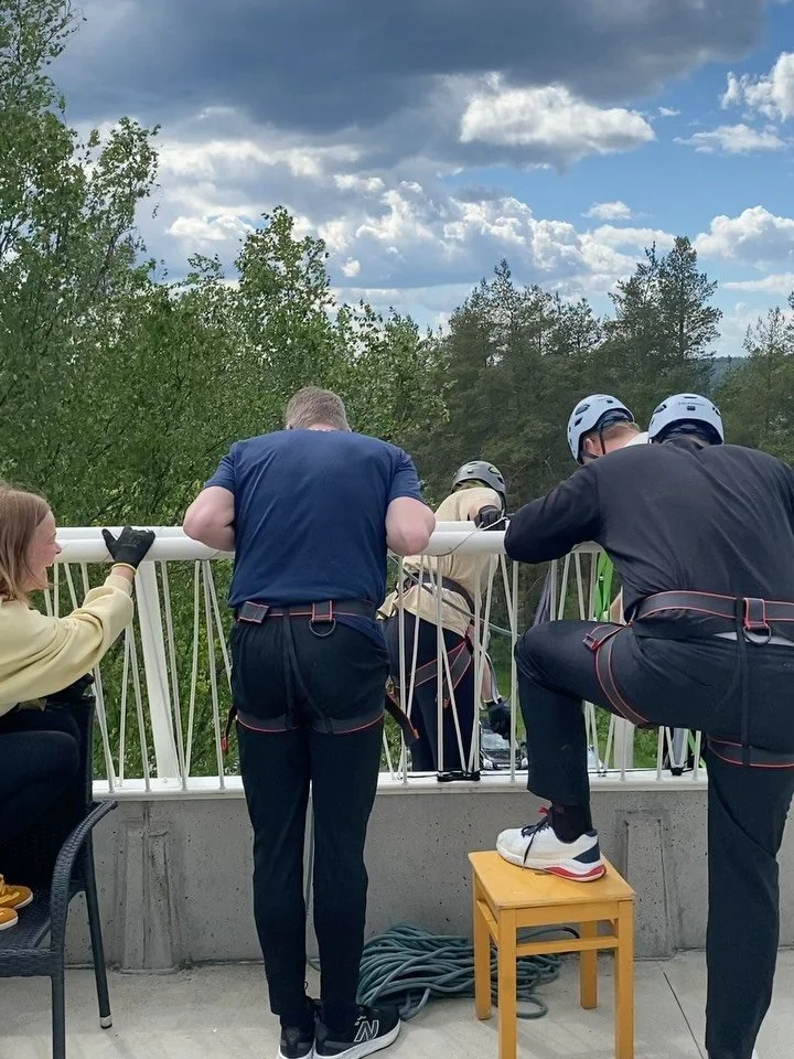 T&auml;n&auml;&auml;n kahden porukan verran naurua, fokusta ja onnistumisia Harjulla ja M&auml;kihyppym&auml;ell&auml;, kiitos molemmille ryhmille!