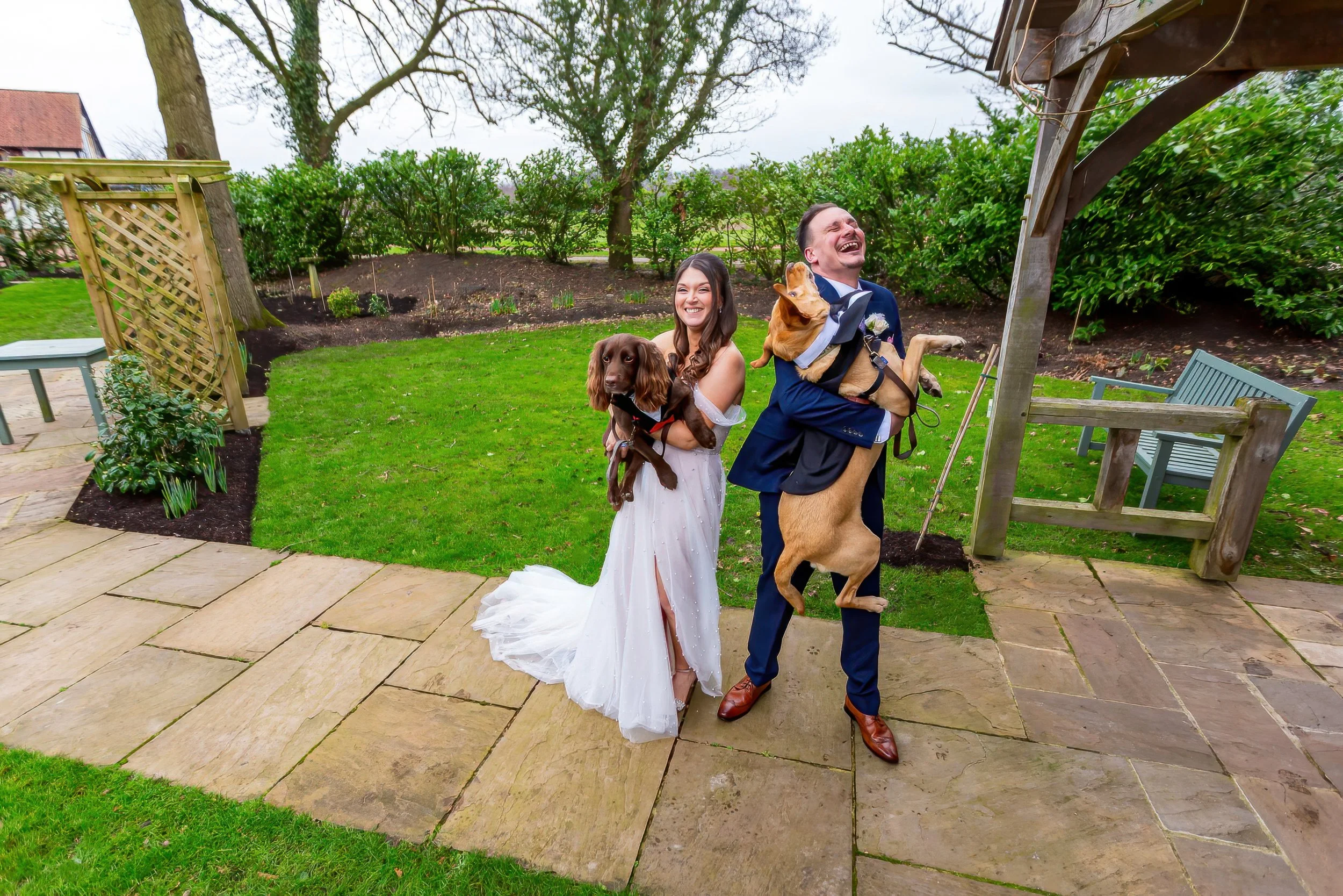 dog-friendly-wedding-photoshoot.jpg