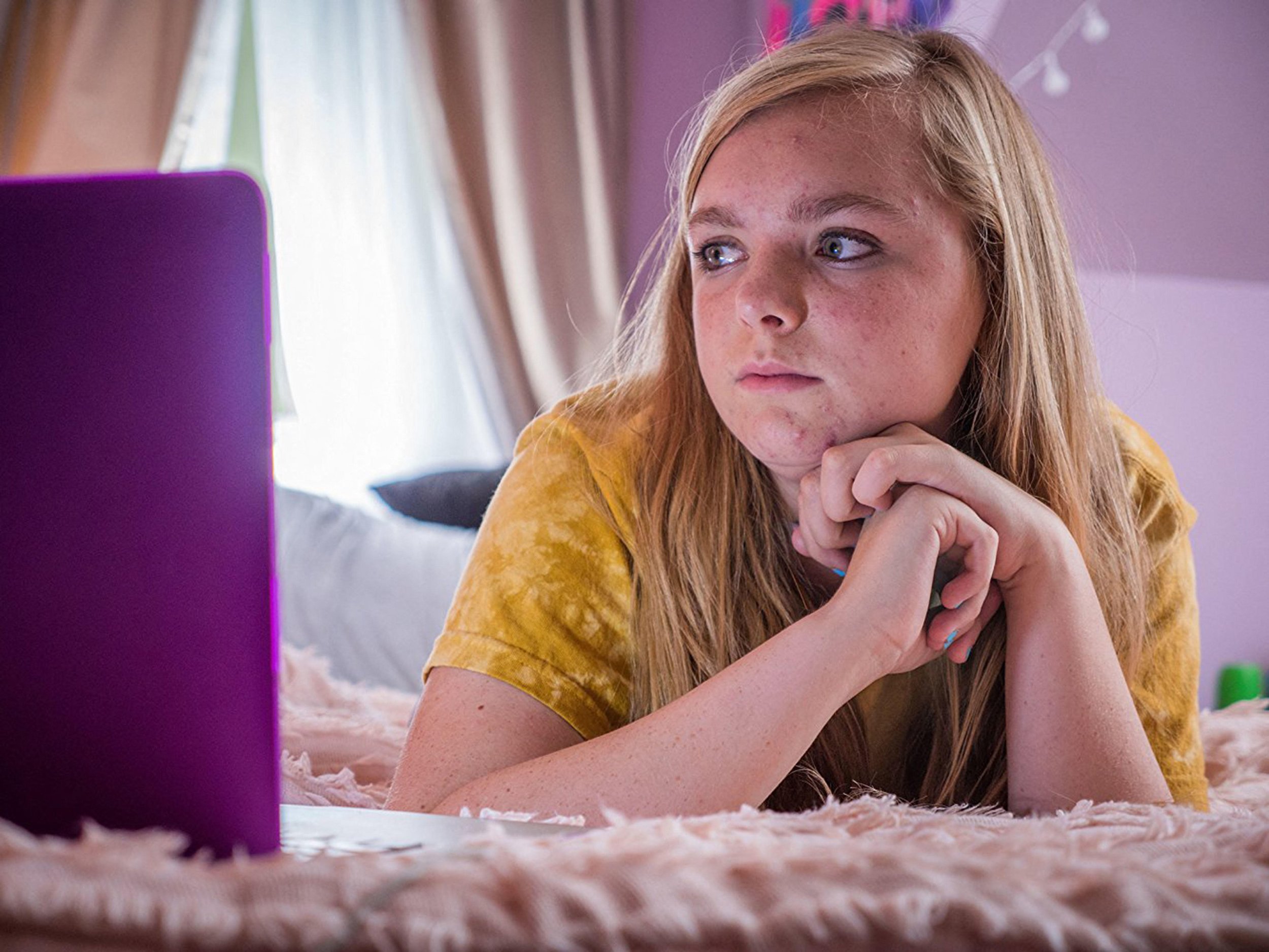 EIGHTH GRADE: 6 Reasons Why Middle School Sucks