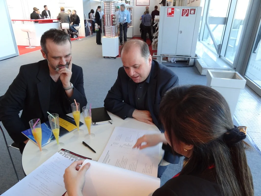 Product Presentation at Booth