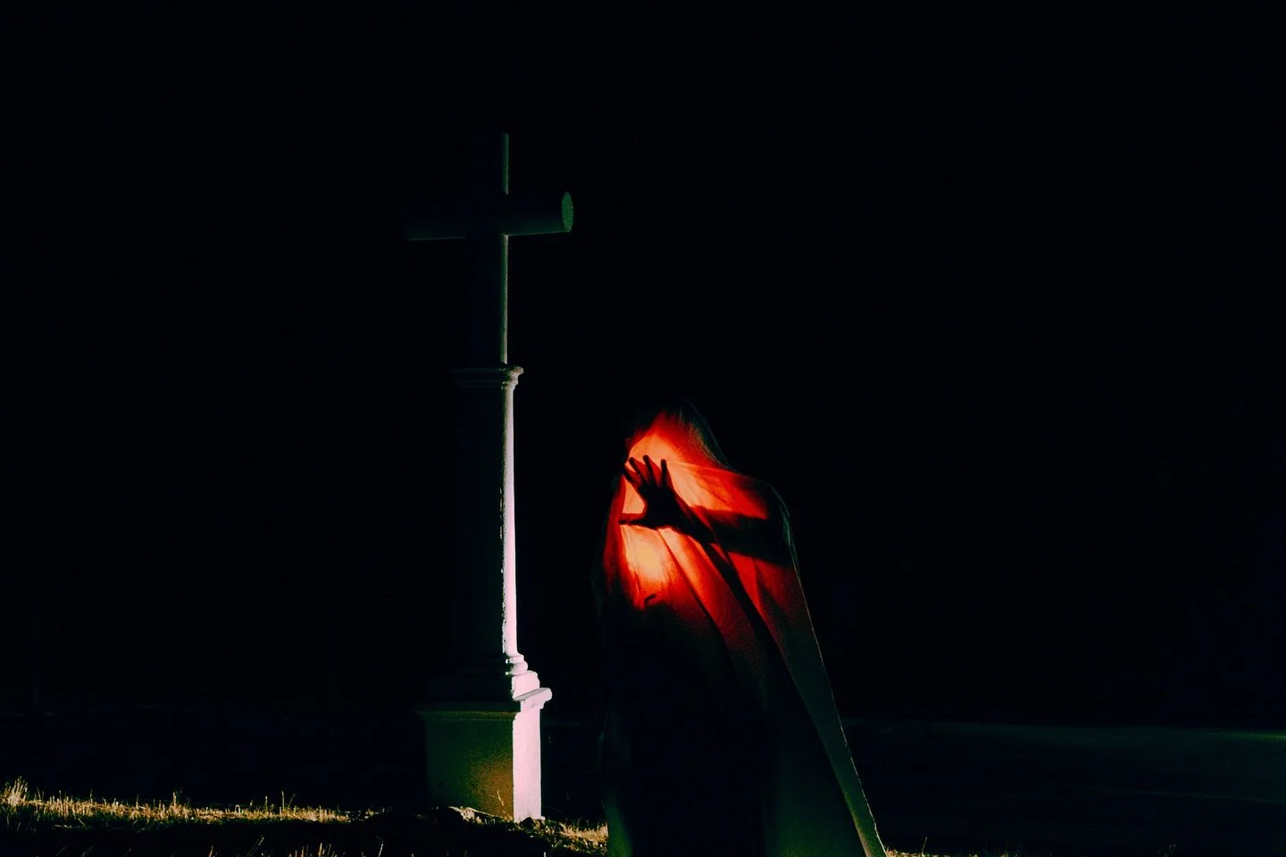 // Since moving to London, I hadn&rsquo;t had the chance to work on another personal project. It&rsquo;s been nonstop shows and work, and my last piece dates all the way back to January.
I&rsquo;ve really missed creating this kind of work. A recent t