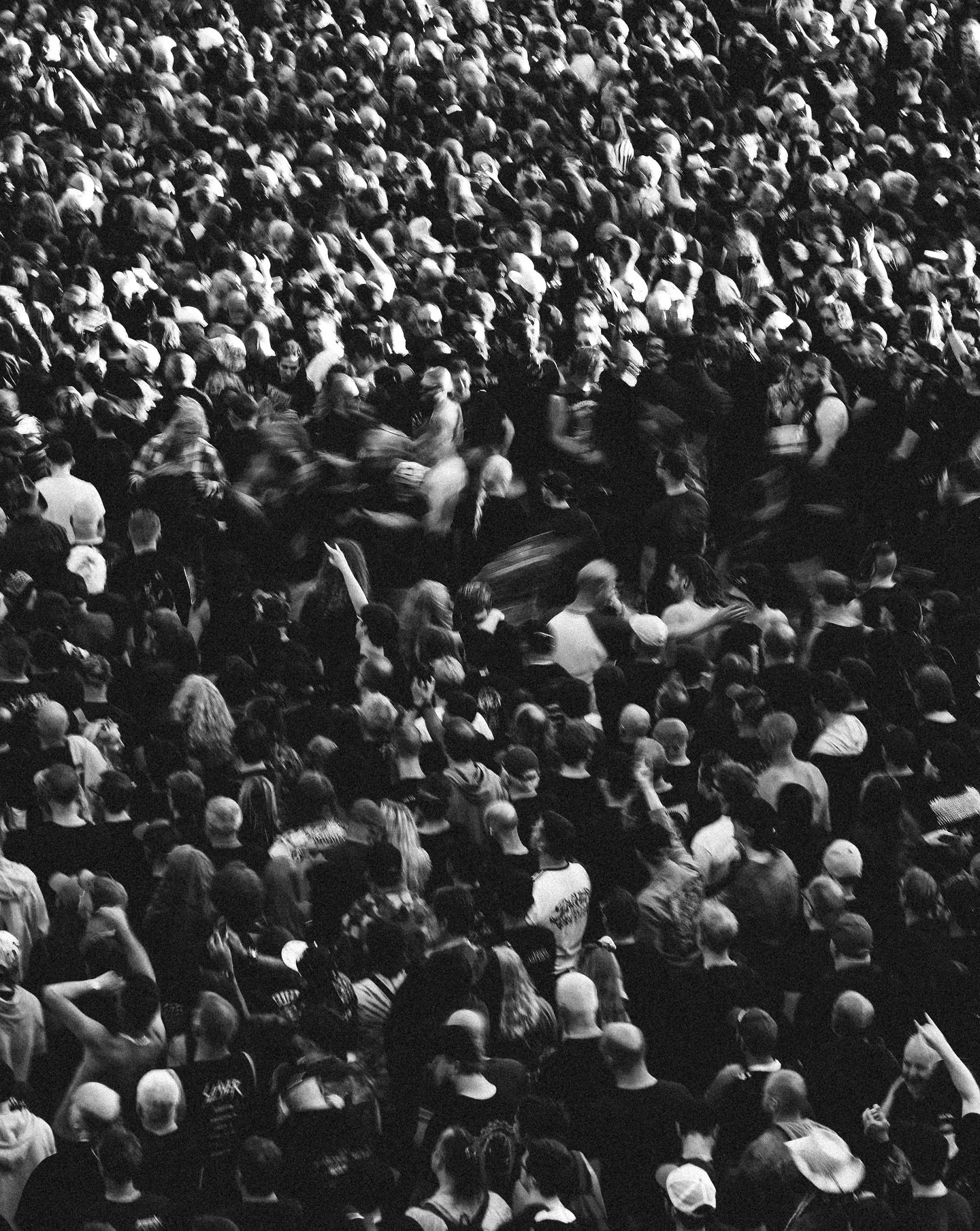 the last couple of weeks have been crazy, so many shows, met loads of cool people &mdash; can&rsquo;t wait for what&rsquo;s next 🛫📸