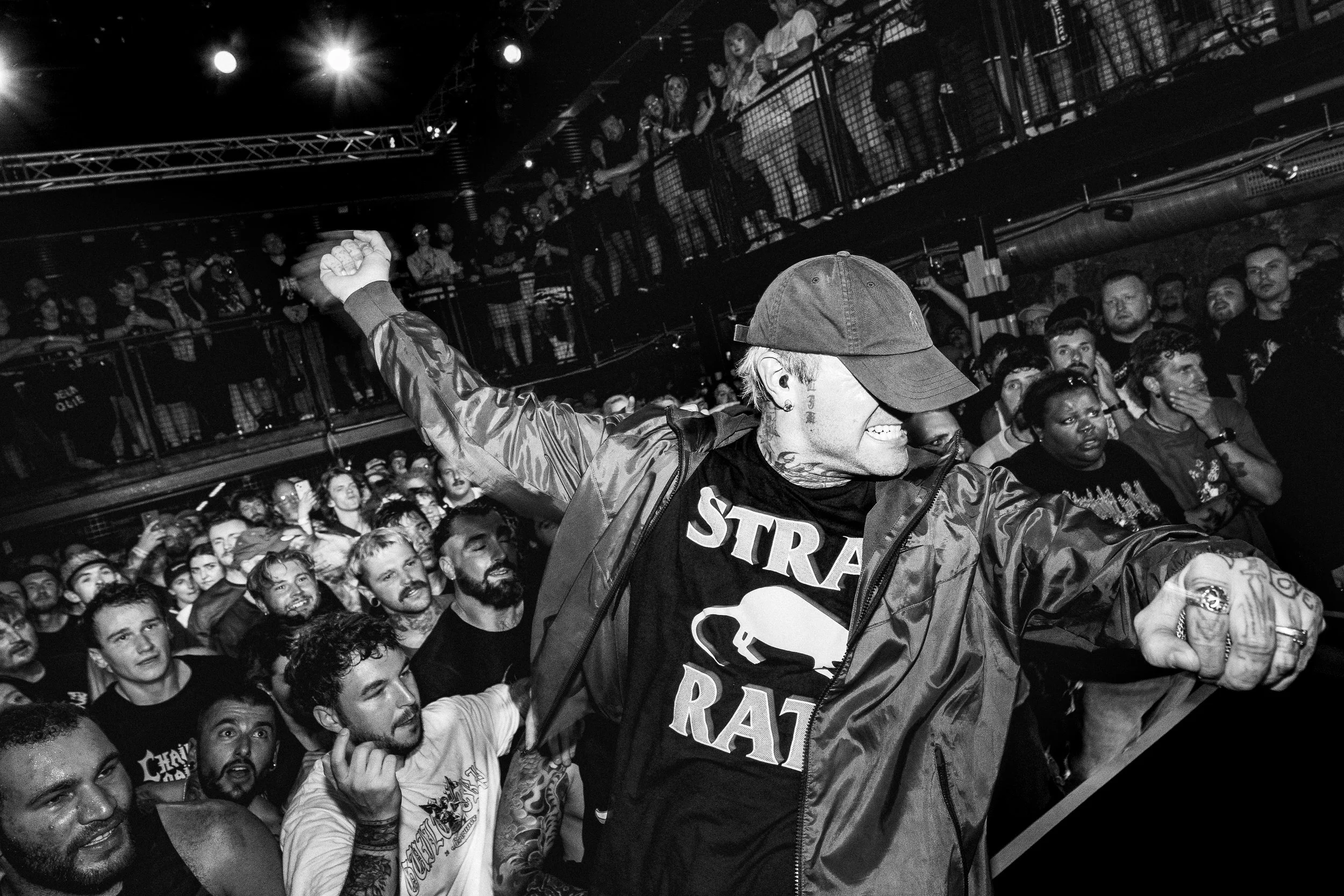 LIVE SHOWS