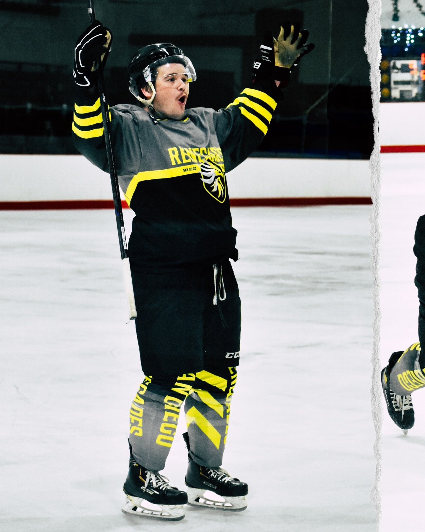 GAME 1 PHOTO DUMP
Shots by our friend  @pxckbxnny

Night 1 vs @veteranshockeyunited was a heavy battle. Big hits, fast pace, and a whole lot of red lights. We took Game 1 by a score of 10&ndash;3 and set the tone early in the series.

Proud of the bo