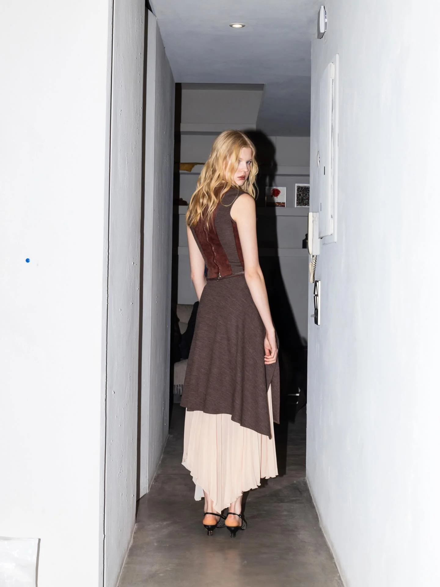 TERRA MODUS PART II 

Backstage.In between moments. 

Photography : @bubblyblably 
Makeup&amp;Hair: @alv_mua 
Styling: @charispericleousart 
Models: @ssashapps @ace_models_athens 

#runwaybackstage