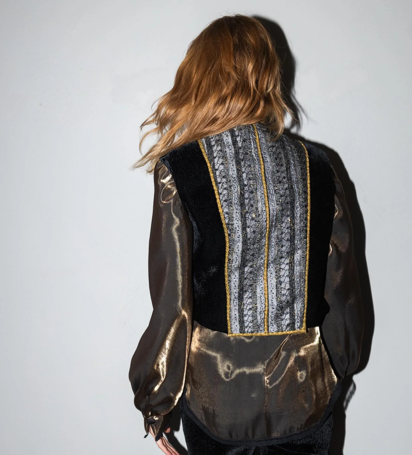 TERRA MODUS PART II

Backstage.In between moments. 

Photography : @bubblyblably 
Styling: @charispericleousart 
Model: @_kittycutee @ace_models_athens 

#runwaybackstage