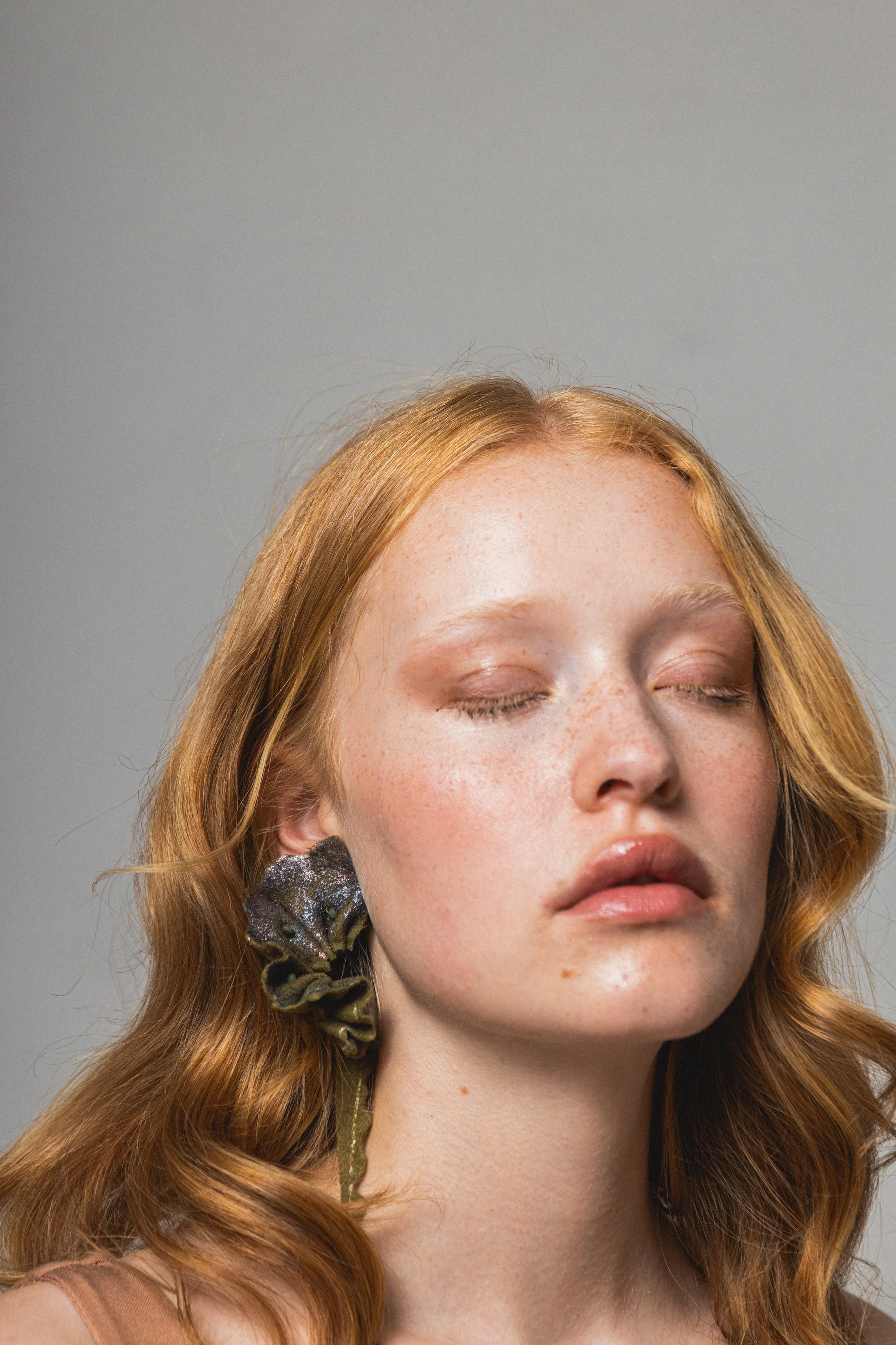 Charis-Pericleous-art-Leather Curve Asymmetric skirt2.jpg