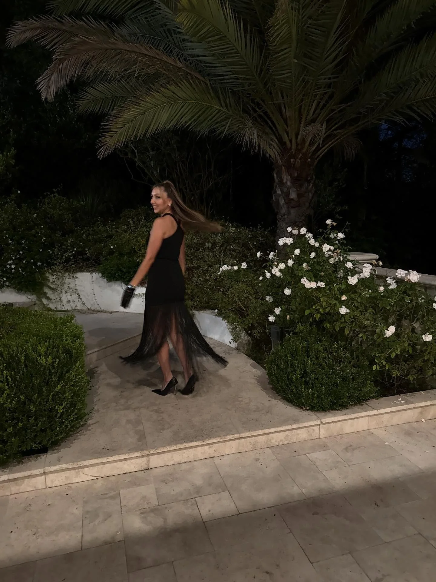 a moment for this dress🖤