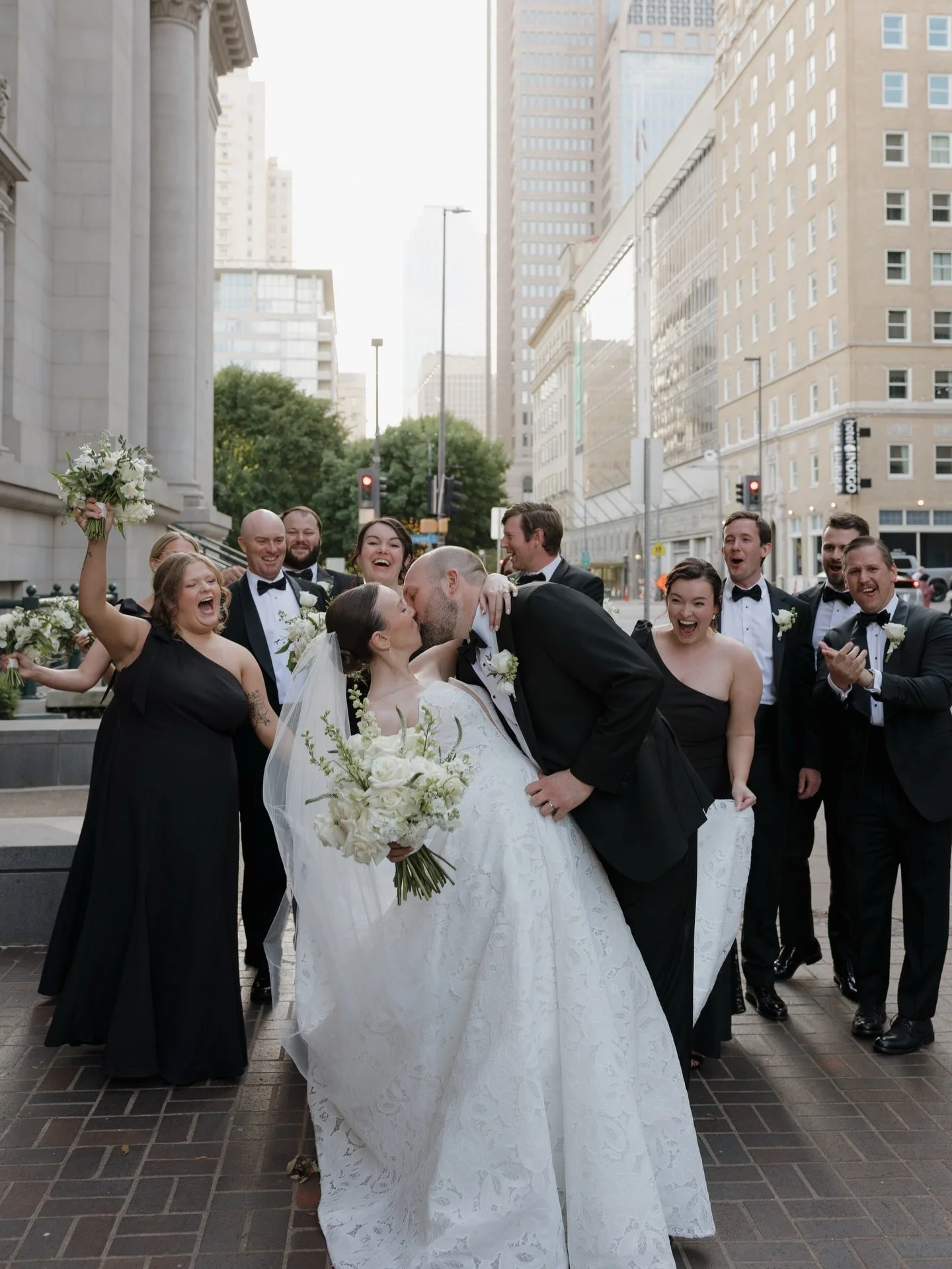 The Hudson&rsquo;s, in downtown Dallas. Absolutely obsessed 🤩🥂