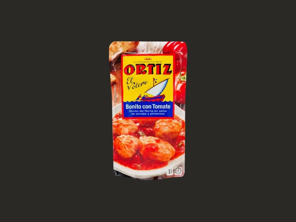 Bonito con tomate