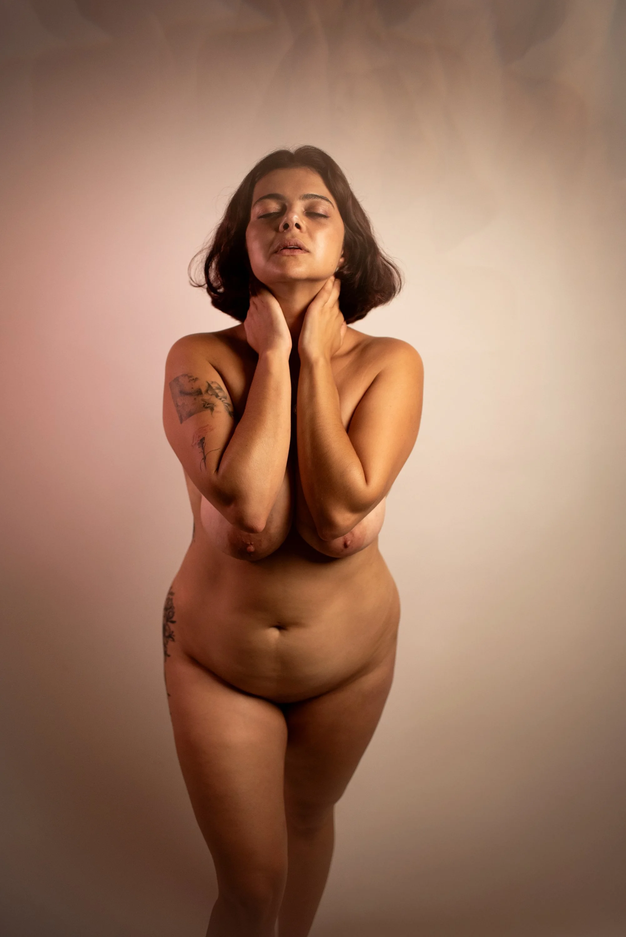 Intimate boudoir portfolio celebrating natural sensuality and elegance. Each session creates empowering, timeless images that reflect confidence, softness, and individuality.