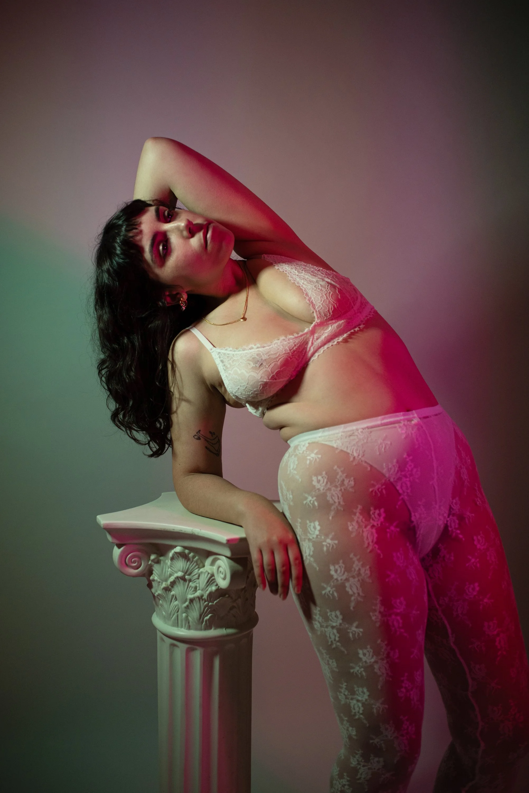 Discover boudoir photography that goes beyond the surface. My portfolio is a tribute to elegance, intimacy, and empowerment — designed to make every woman feel extraordinary.