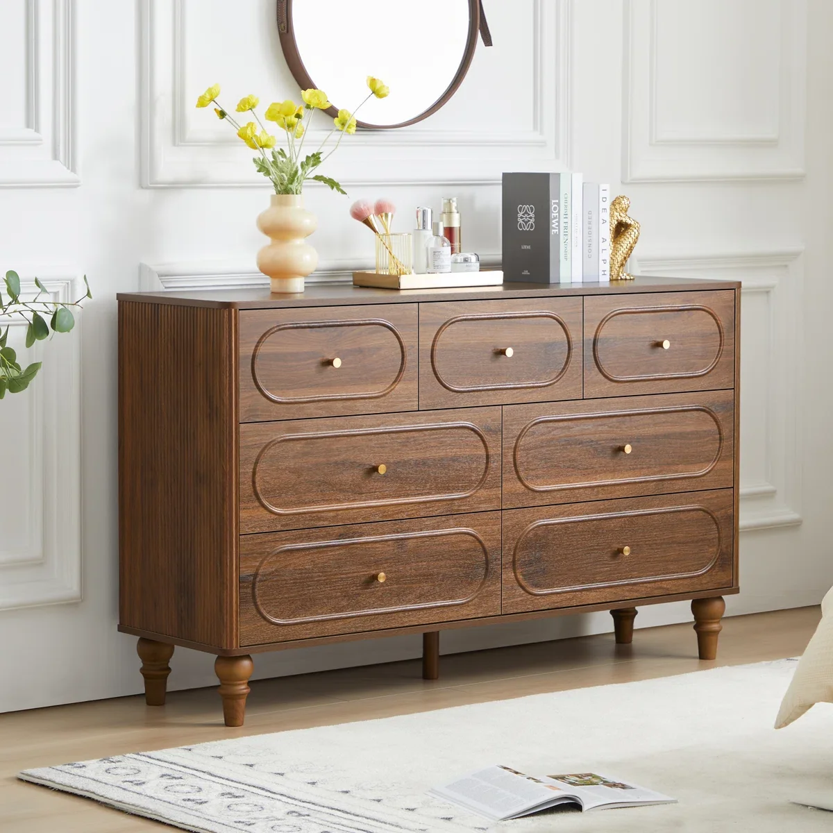 (16) Dresser