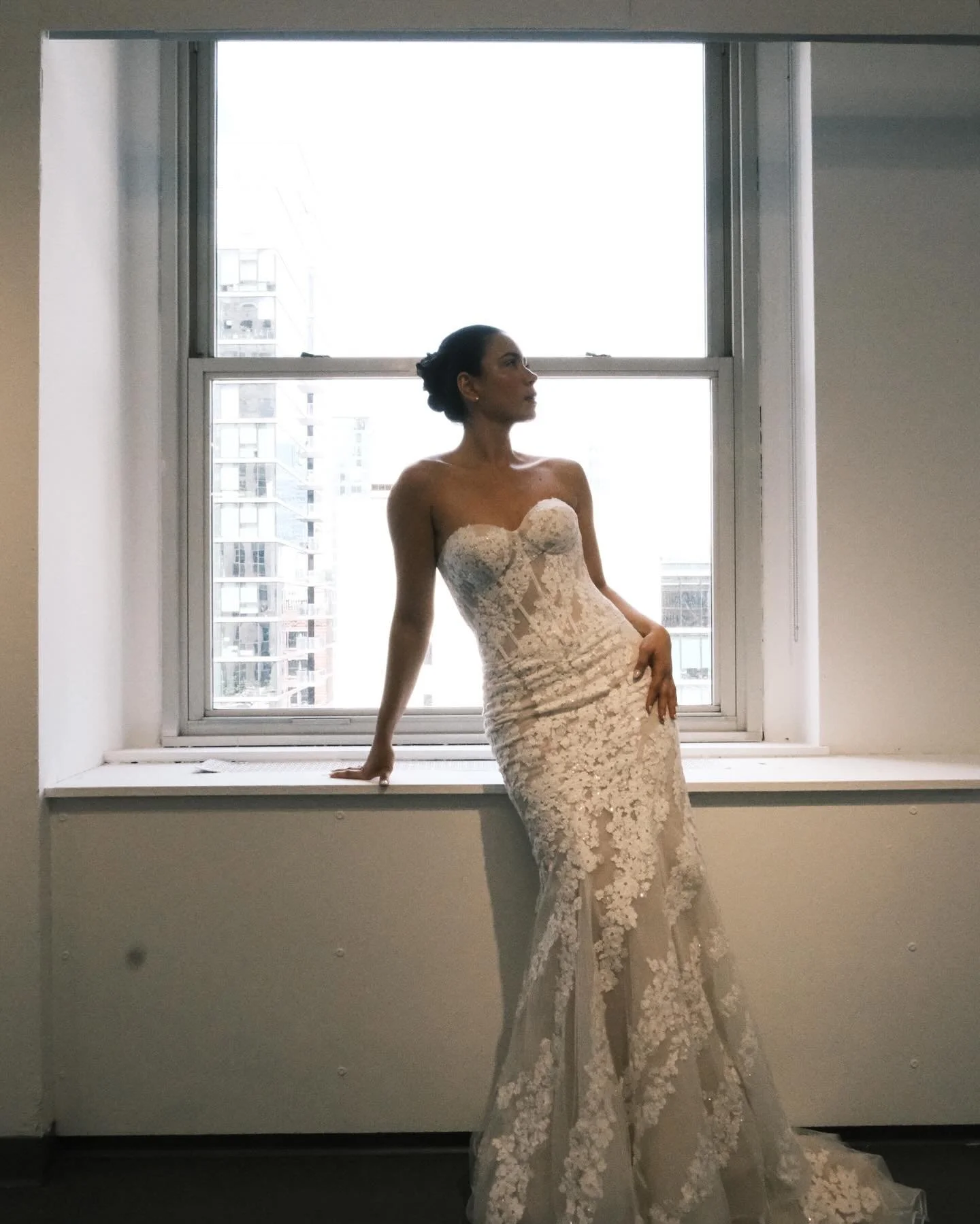 Positively glowing ✨ 

Model: @shadiamelody 
Dress: Flora