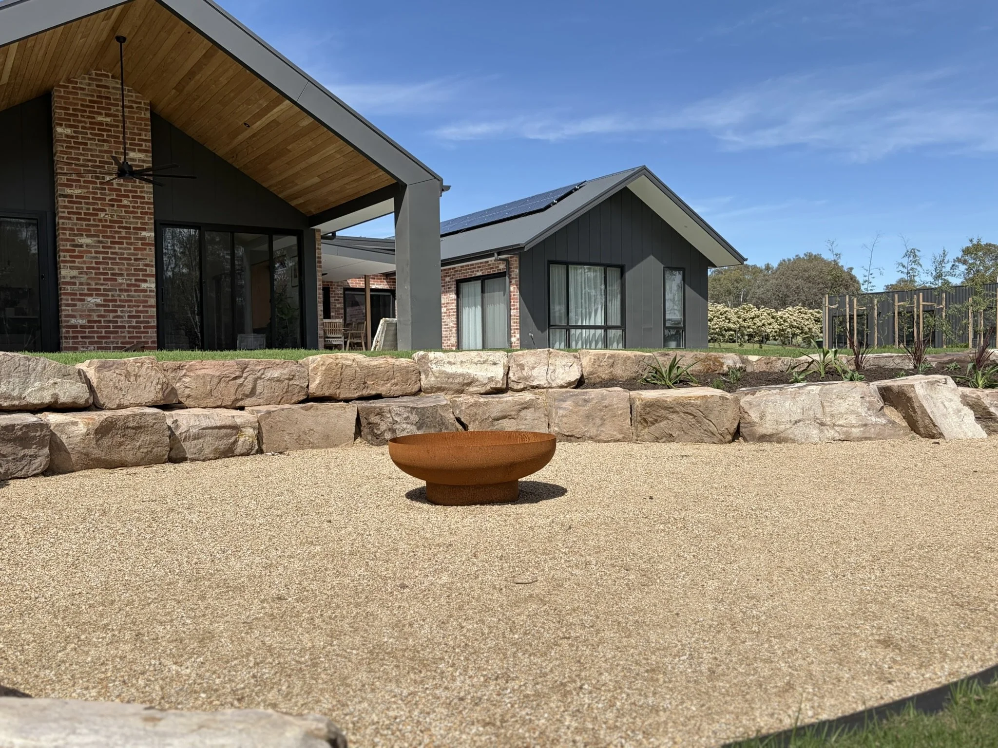 stone wall : fire pit.jpeg