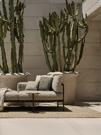 An outdoor sofa can turn a terrace, garden or poolside area into a natural extension of the home. Comfortable proportions, quality materials and thoughtful design create a setting made for long lunches, relaxed evenings and everyday outdoor living.
A