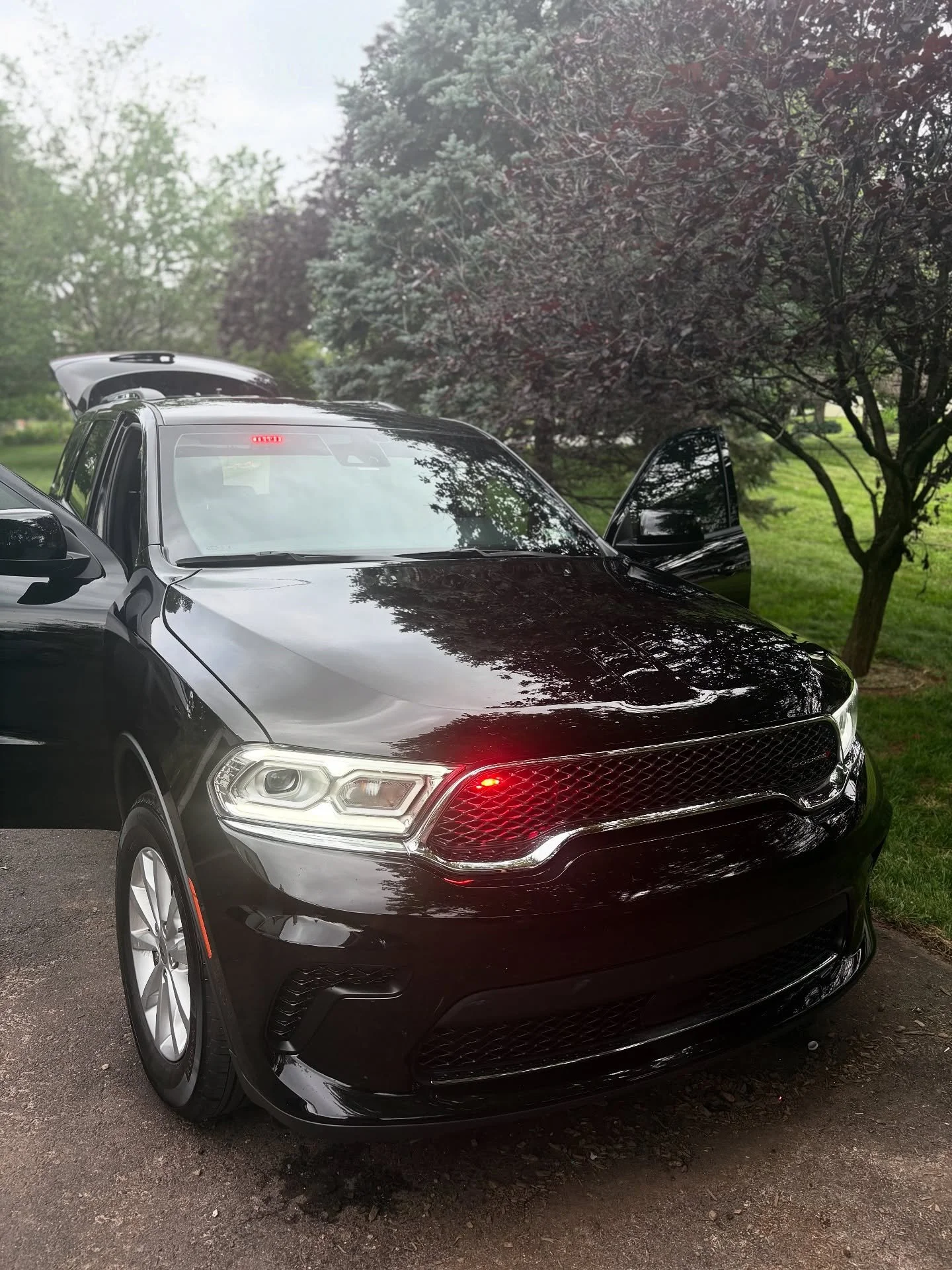 🚘 Dodge Durango Interceptor Full Interior Detail &amp; Shampoo

📝 Honored to detail Tylers SWAT Durango with a full interior detail and shampoo. We went all in on this one&mdash;getting the interior fully refreshed and ready for duty. Always cool w