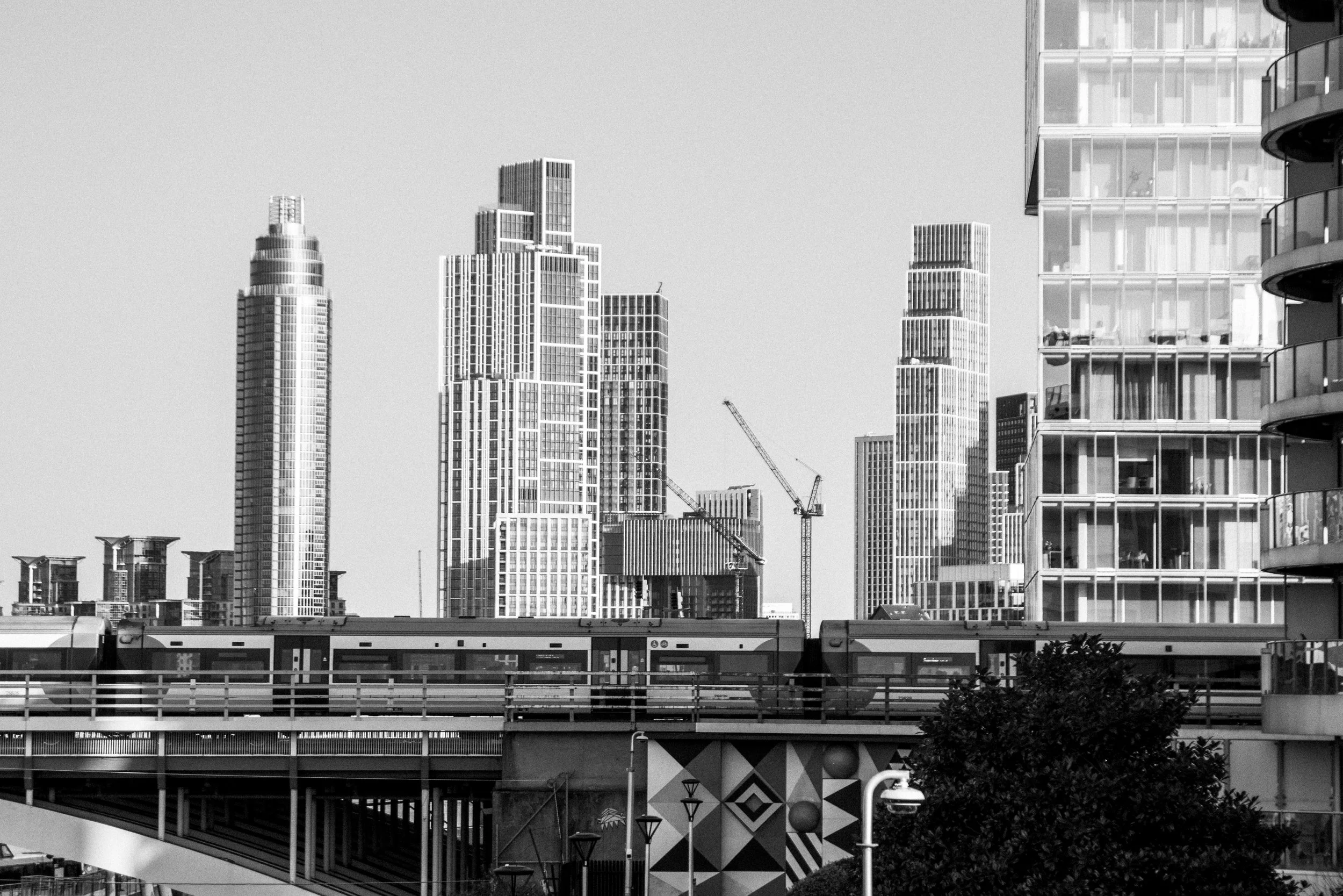 Chelsea Bridge, London - 25.Feb.2026