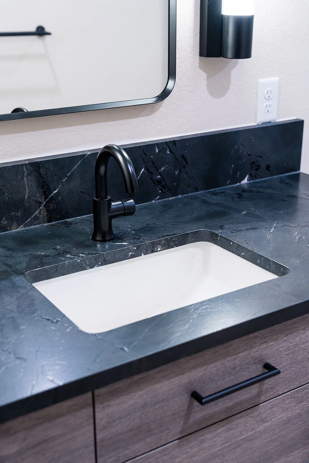 BBKD_31087BigBearDr_049 (2).jpg