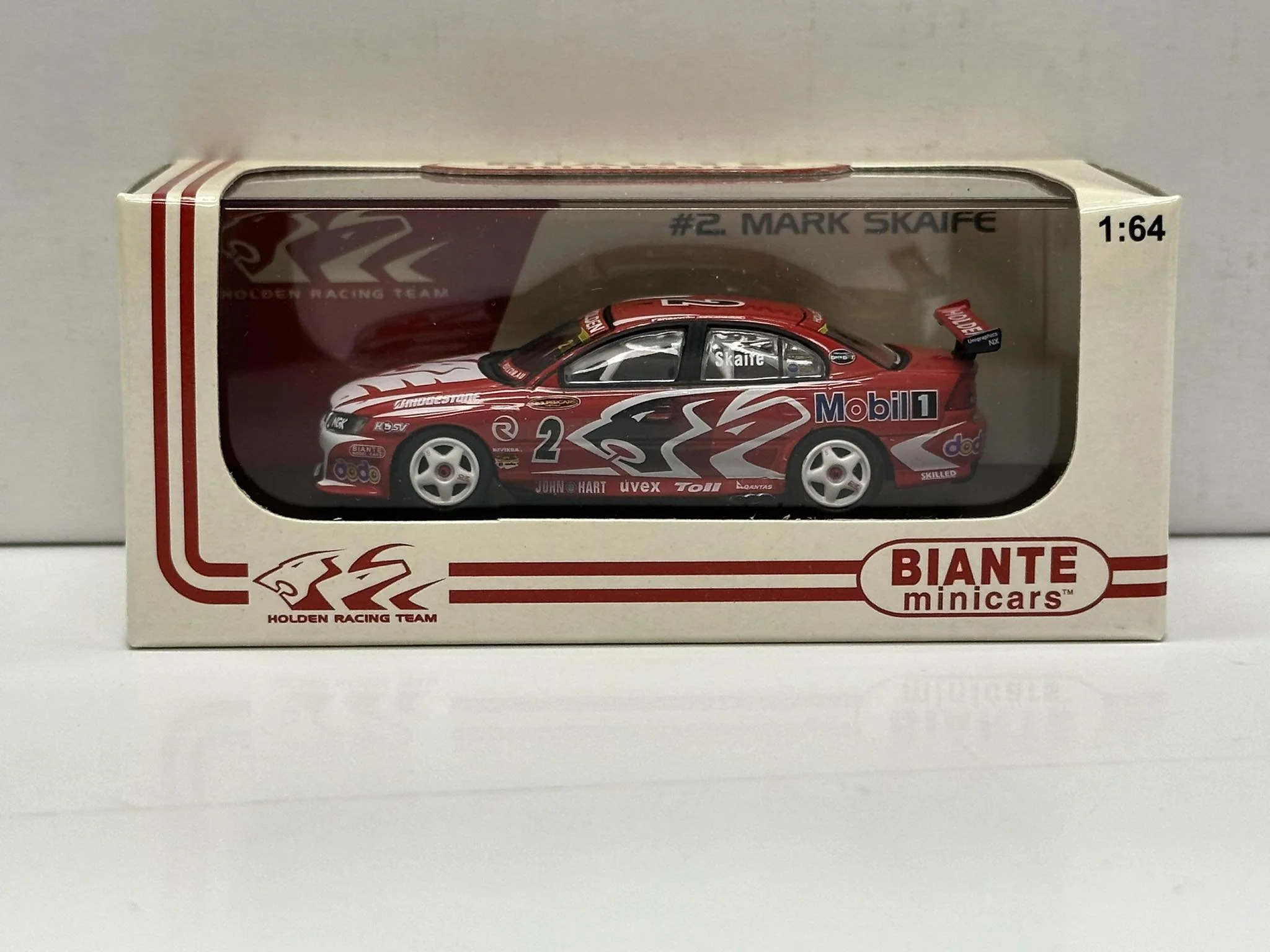 1:64 SCALE HOLDEN VZ COMMODORE 2006 HRT MARK SKAIFE