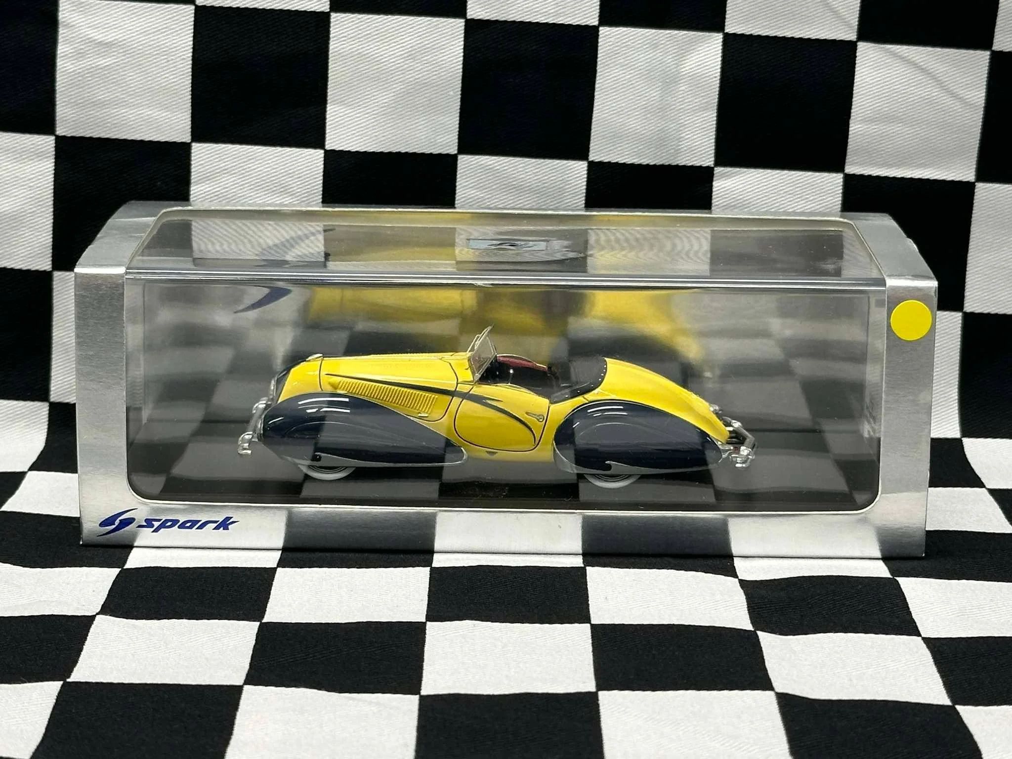 1:43 SCALE TALBOT LAGO 150C FIGONI & FALASCHI ROADSTER 1939