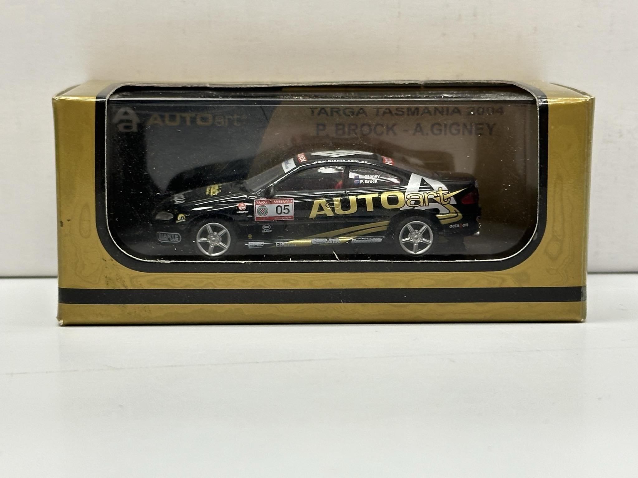 1:64 SCALE HOLDEN CV8 MONARO 2004 TARGA TASMANIA BROCK/GIGNEY