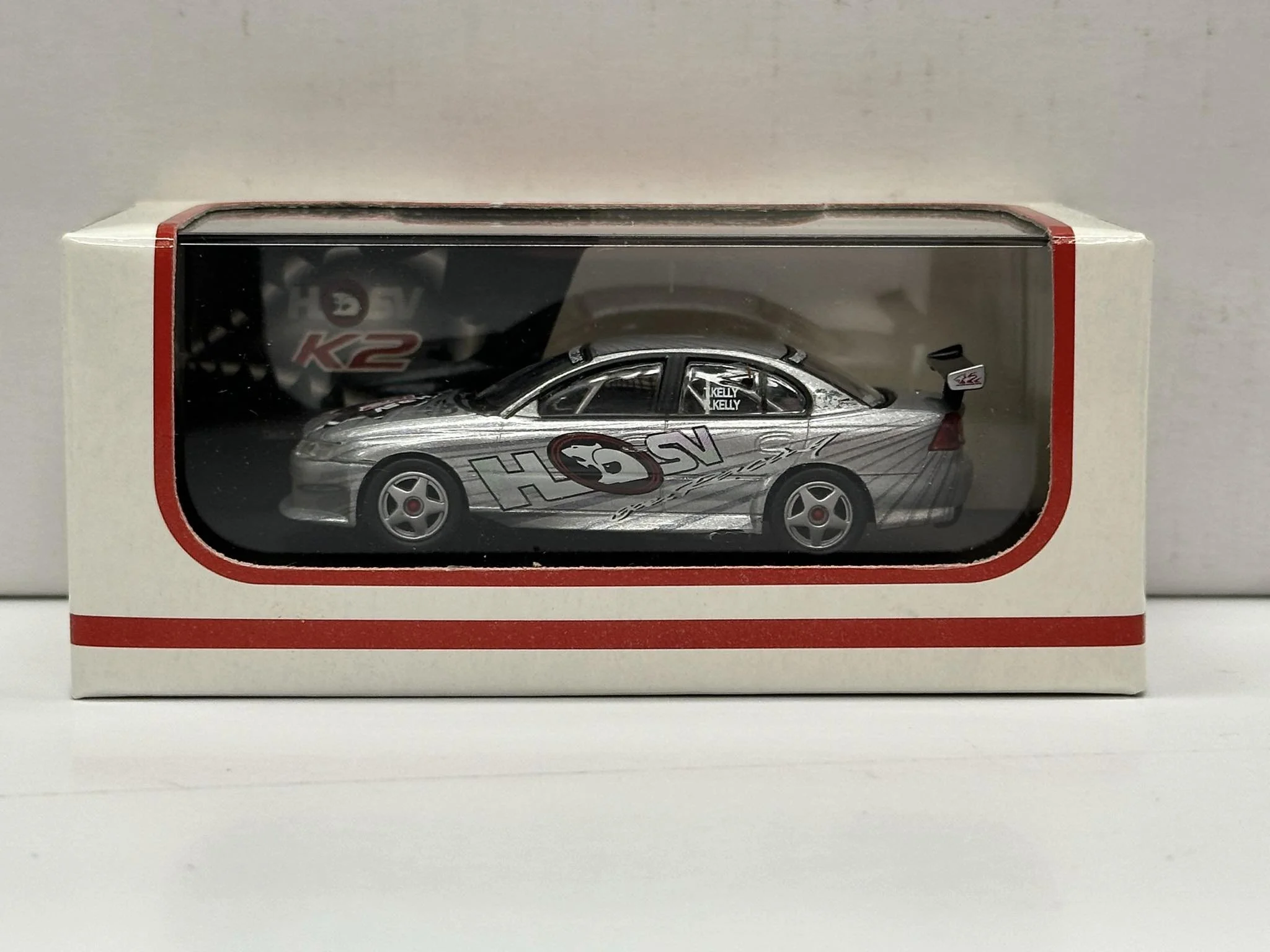 1:64 SCALE HOLDEN VZ COMMODORE HSV K2 KELLY/KELLY